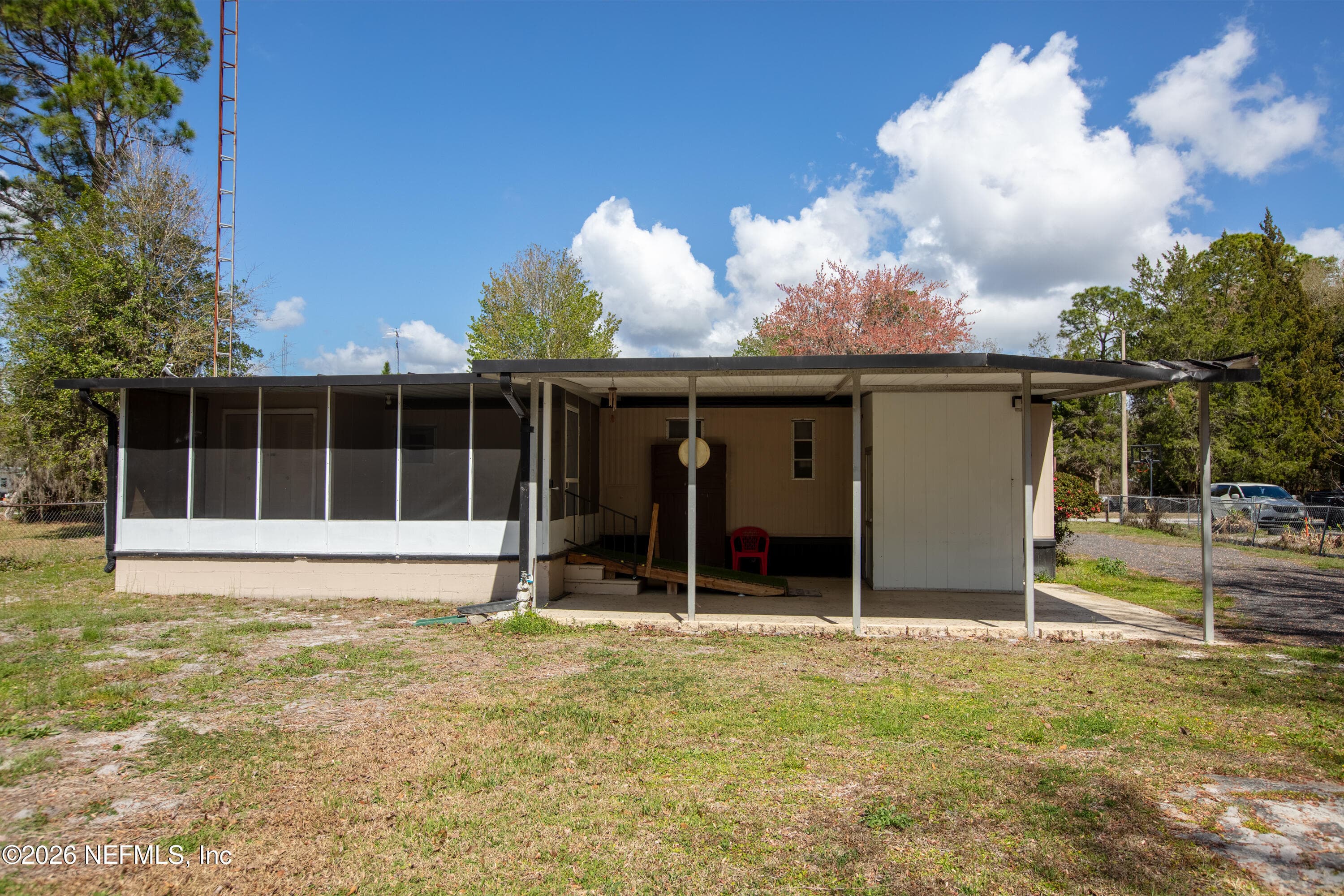 Photo 8 of 18013 NE 135th Avenue, Waldo, FL 32694
