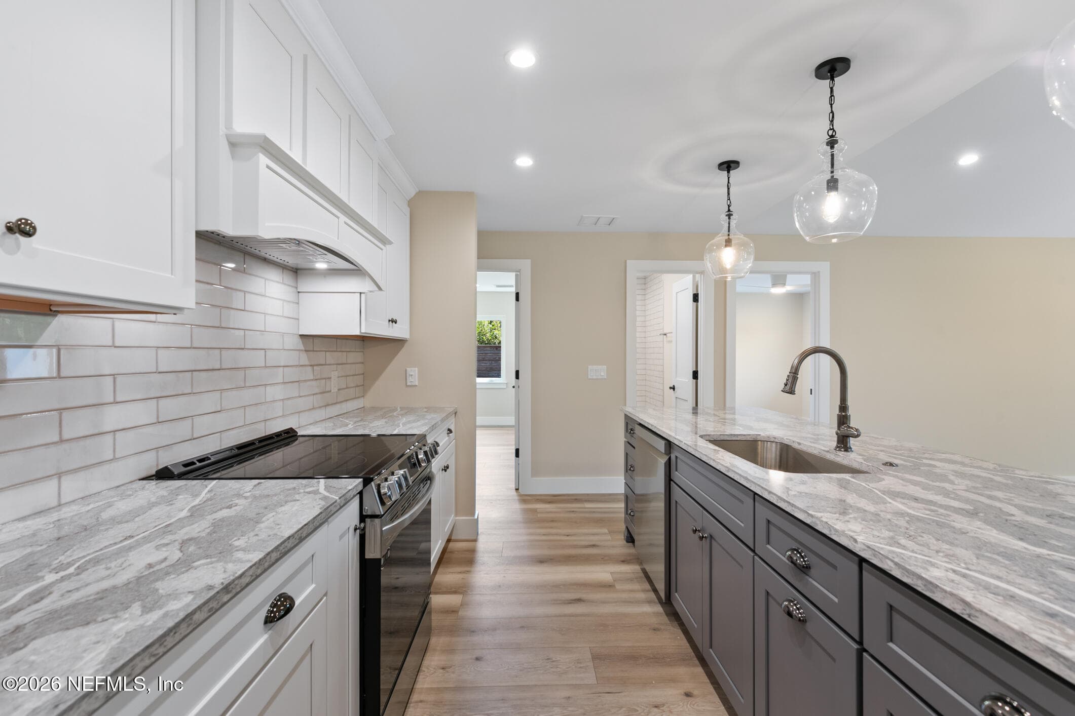 Photo 15 of 1124 OCEANWOOD Drive S, Neptune Beach, FL 32266