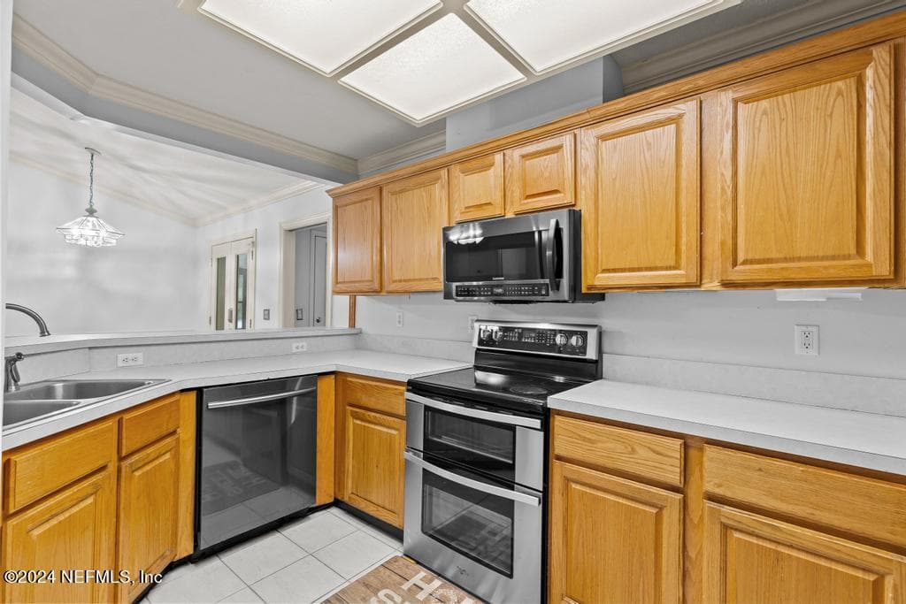 Photo 13 of 1242 KING JAMES Place, Jacksonville, FL 32218