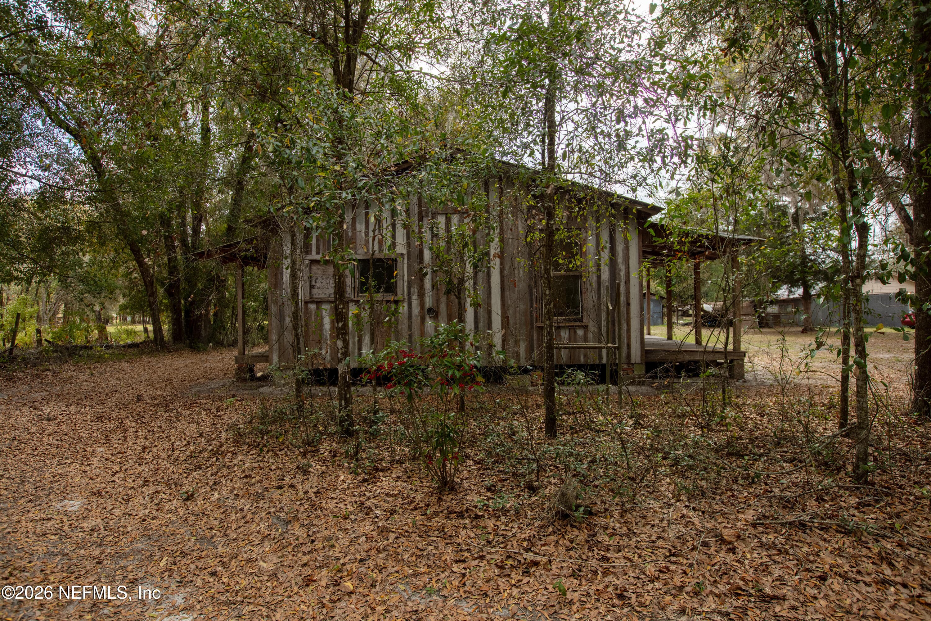 Photo 46 of 412 S COUNTY ROAD 21, Hawthorne, FL 32640