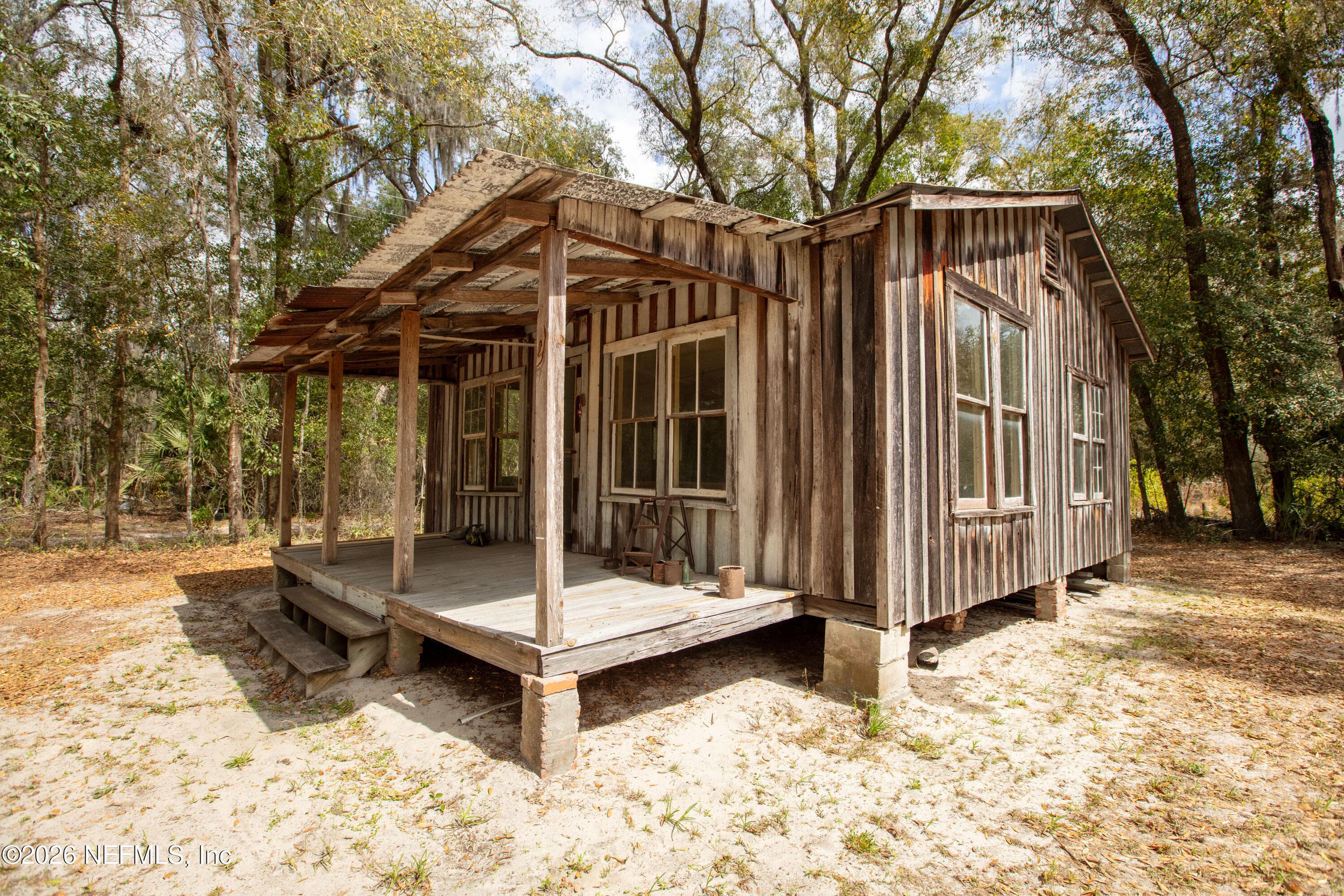 Photo 51 of 412 S COUNTY ROAD 21, Hawthorne, FL 32640