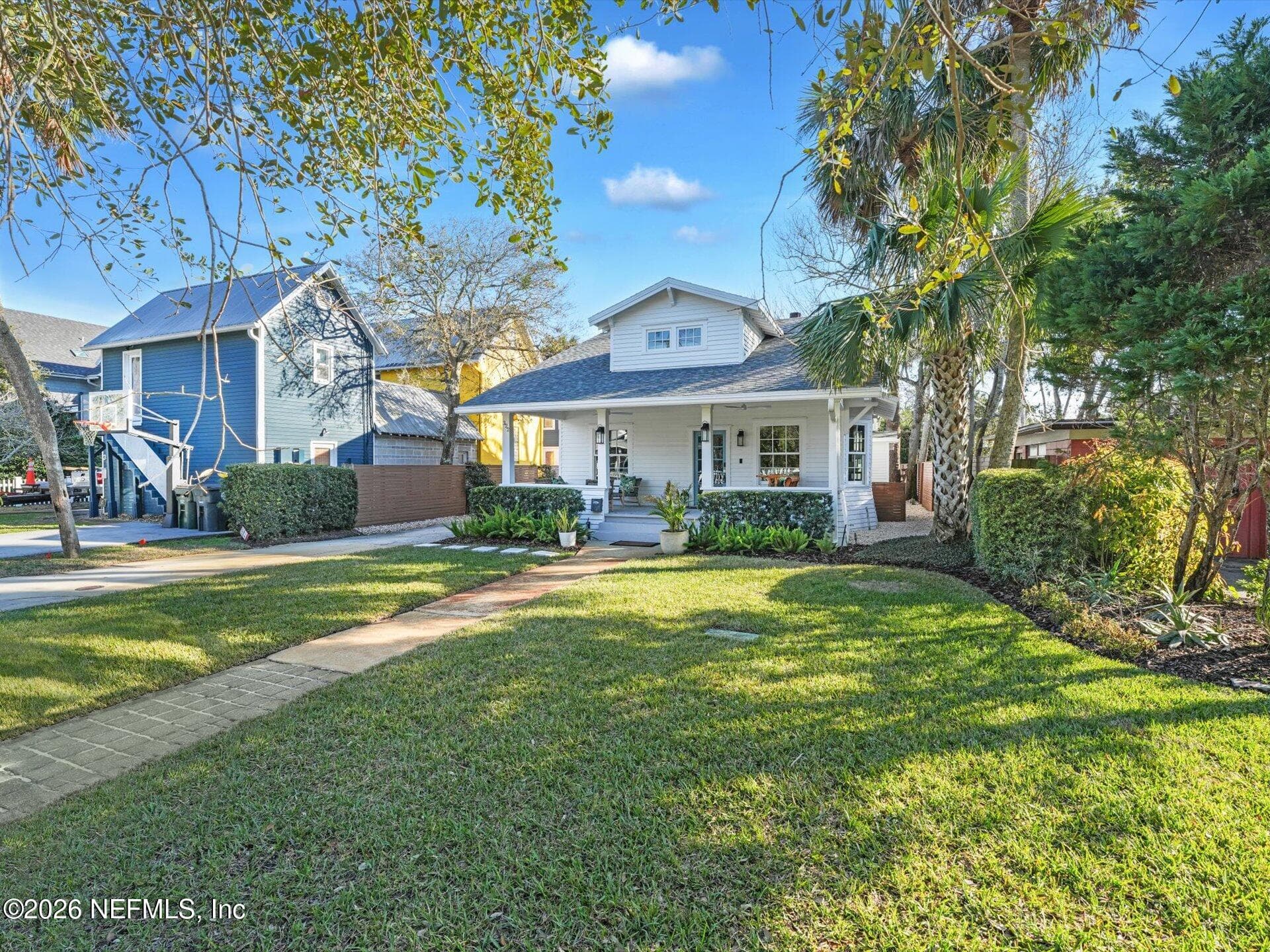 Photo 3 of 322 6TH Street, Atlantic Beach, FL 32233