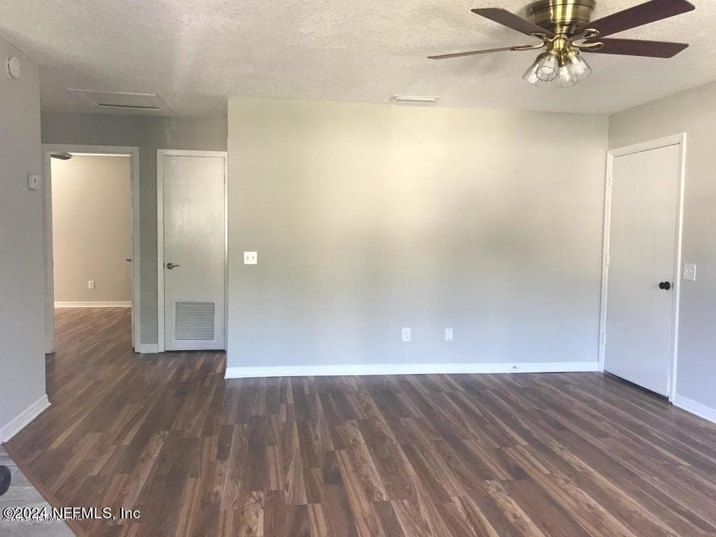 Photo 7 of 1055 STOCKS Street, Atlantic Beach, FL 32233