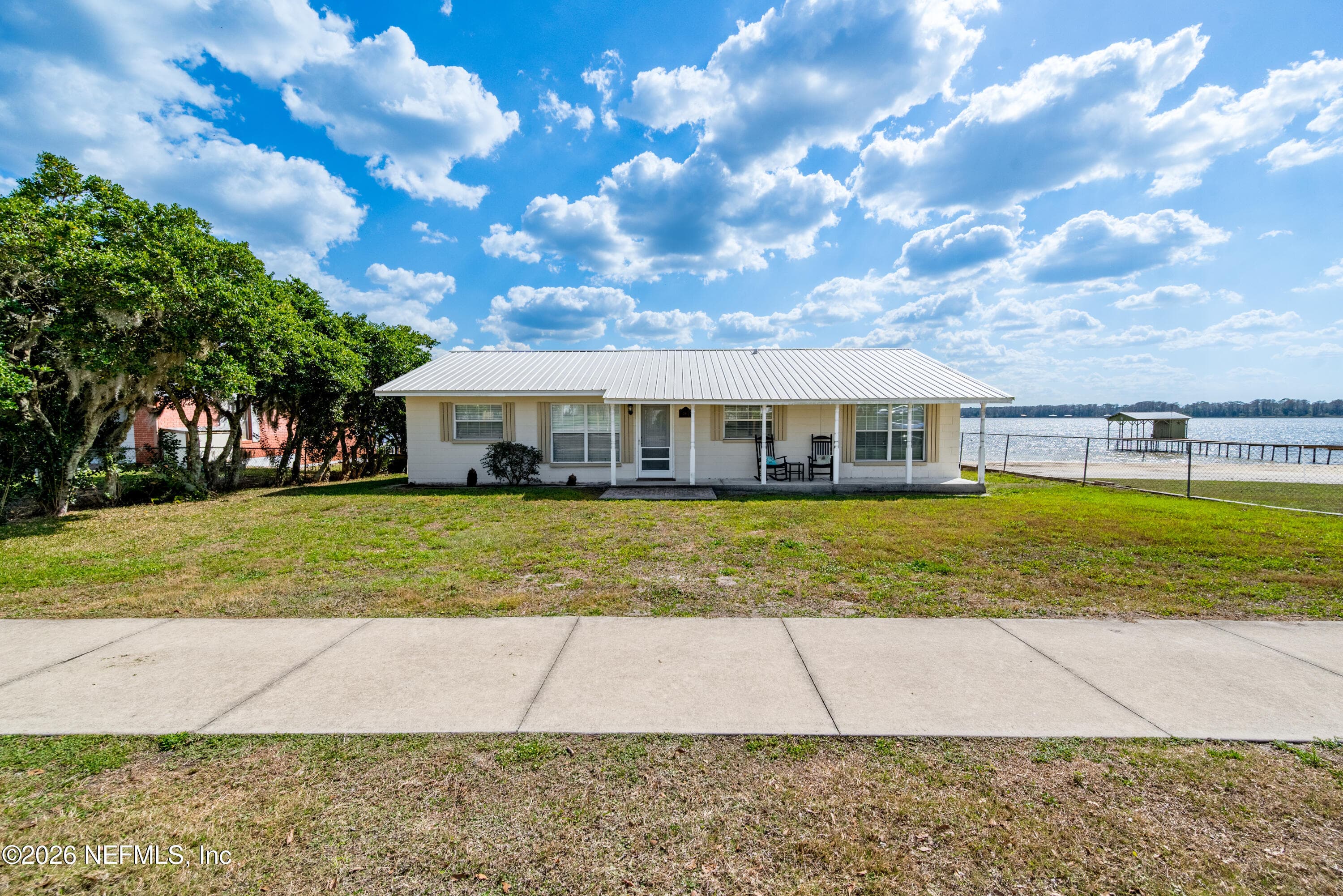 Photo 6 of 7932 SW COUNTY ROAD 18, Hampton, FL 32044