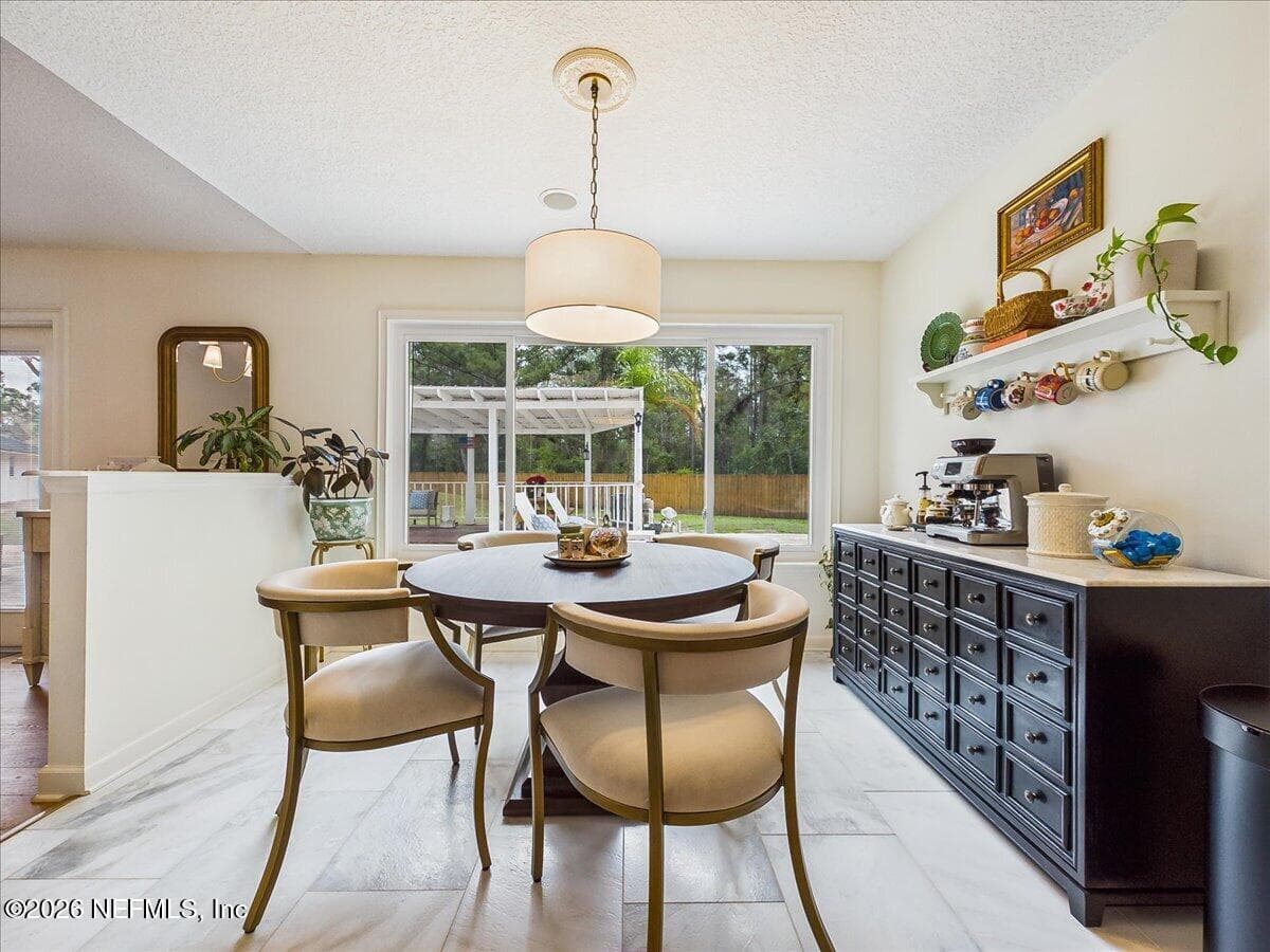 Photo 18 of 129 GRASSY Lane, Palatka, FL 32177