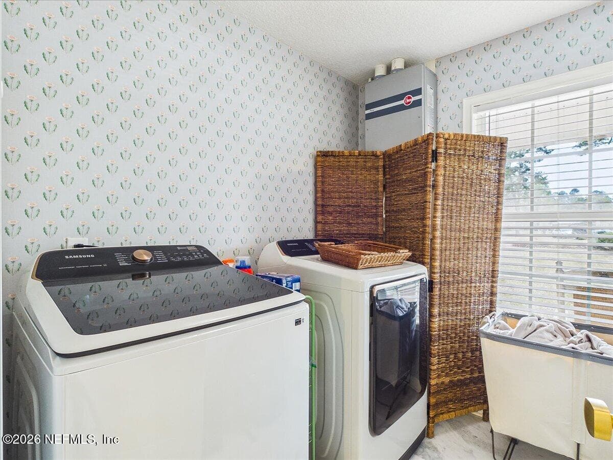 Photo 23 of 129 GRASSY Lane, Palatka, FL 32177