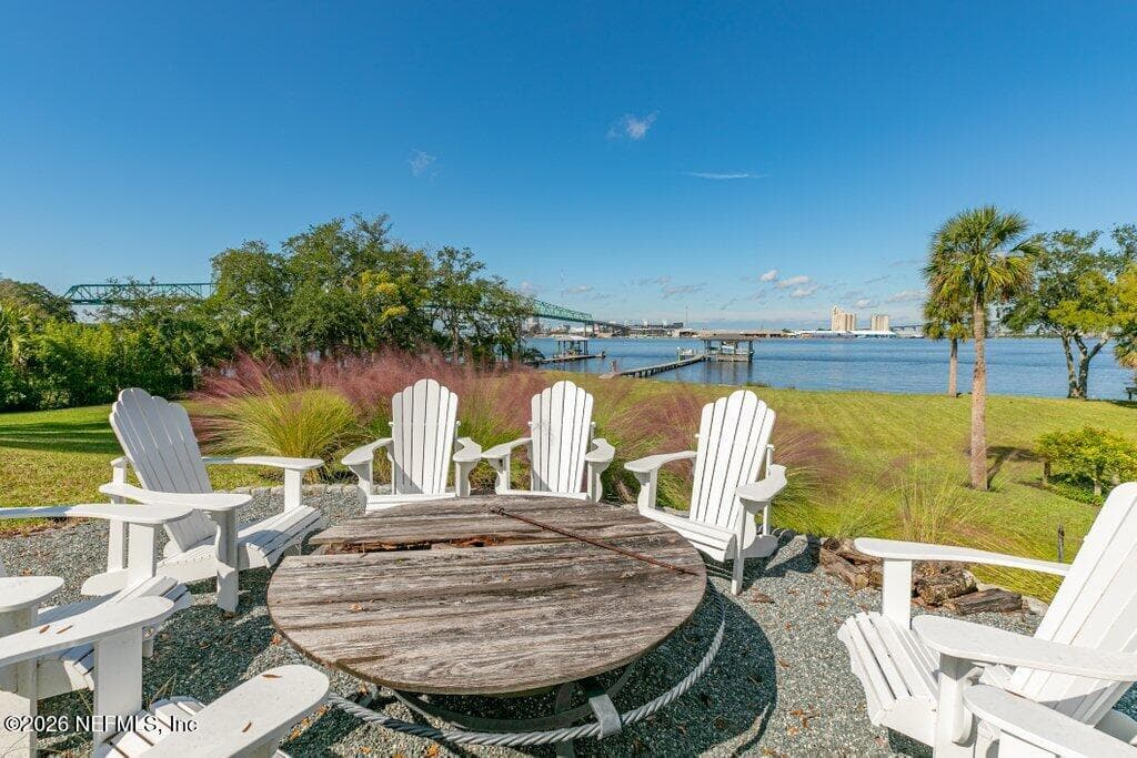 One of the many ways to enjoy this property! — 4626 RIVER POINT Road W, Jacksonville, FL 32207