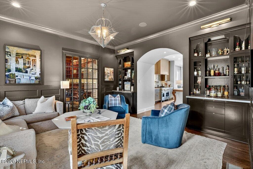 Bank of England Paneling in this Fabulous space — 4626 RIVER POINT Road W, Jacksonville, FL 32207