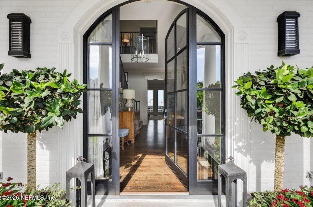 Photo 9 of 4626 RIVER POINT Road W, Jacksonville, FL 32207