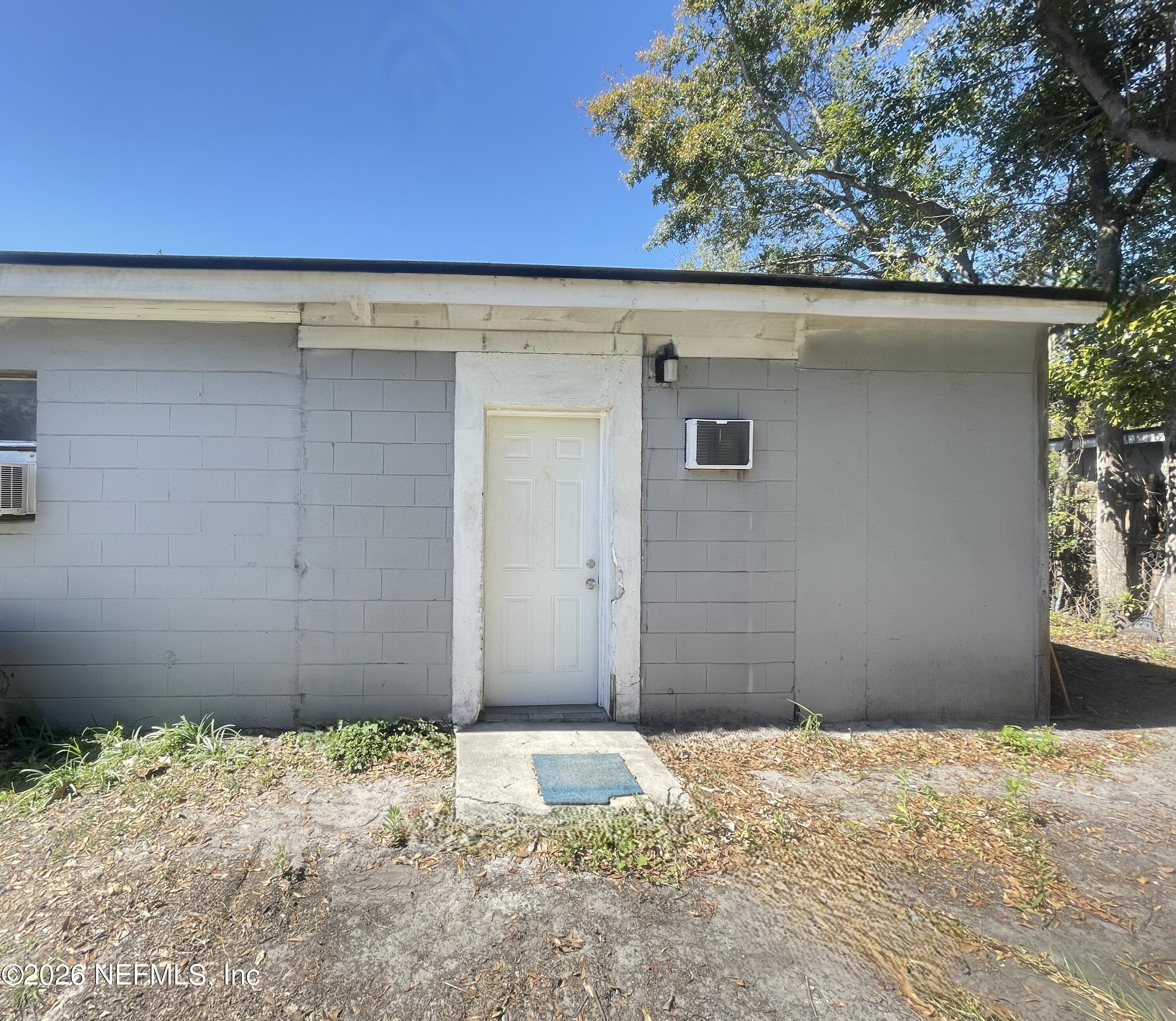 Photo 2 of 10603 BRIARCLIFF Road E, Jacksonville, FL 32218