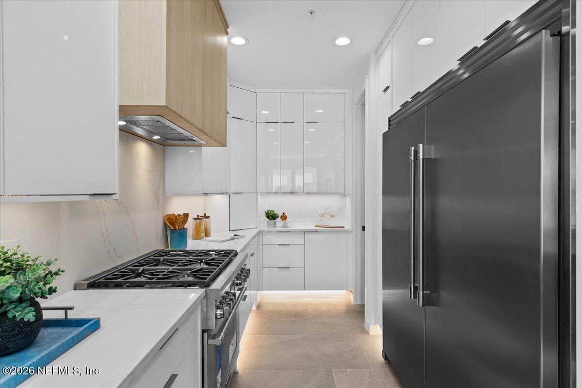 Huge 60" Refrigerator — 118 13TH Avenue S 103 C, Jacksonville Beach, FL 32250