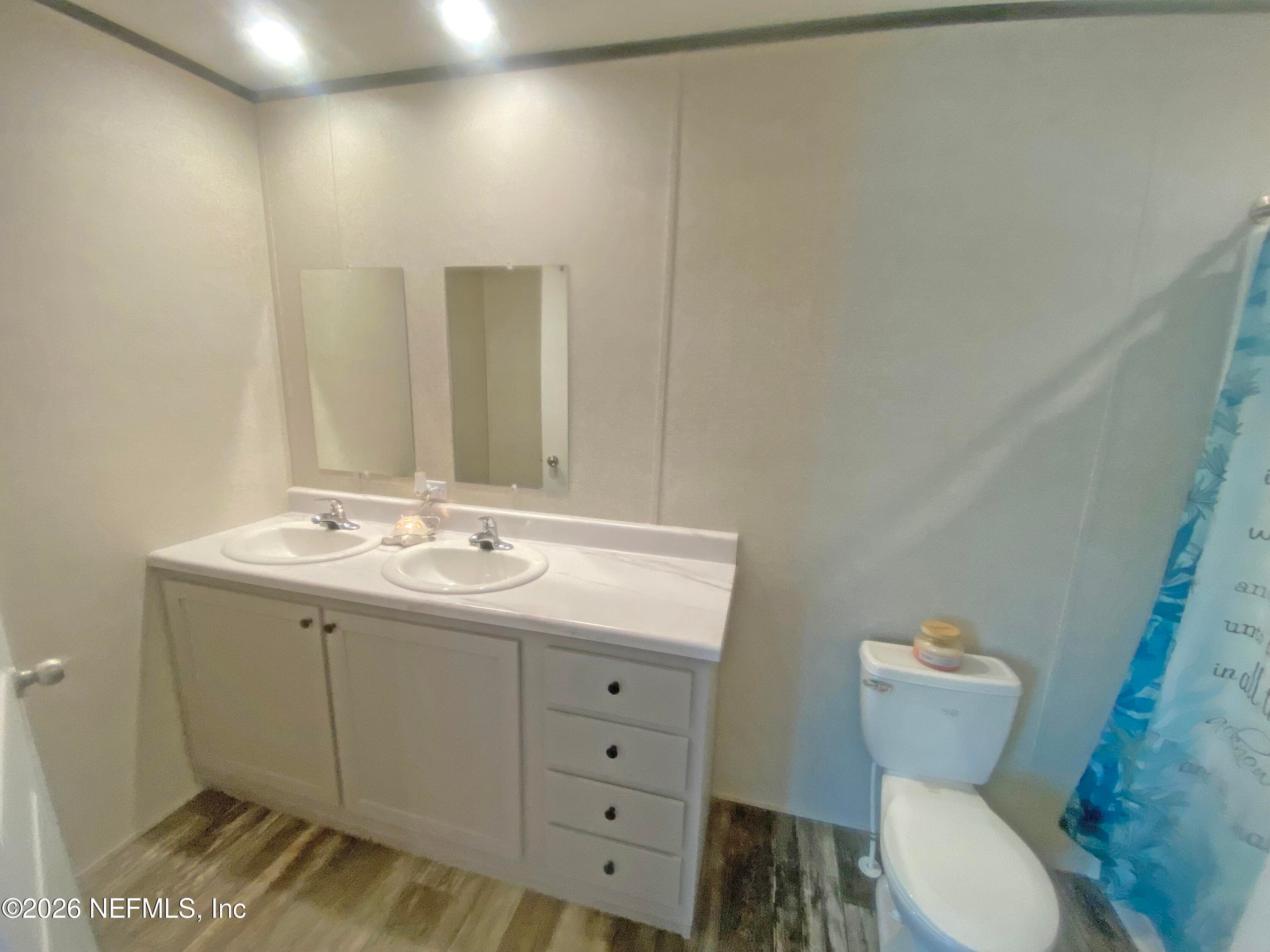 Master bathroom — 203 SW 5TH Avenue, Palatka, FL 32177