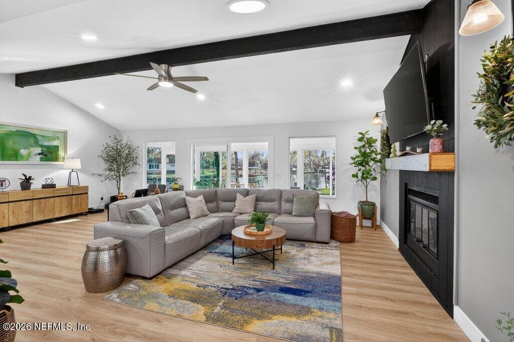 Walls remove to open public areas — 258 BUSH Court, Green Cove Springs, FL 32043