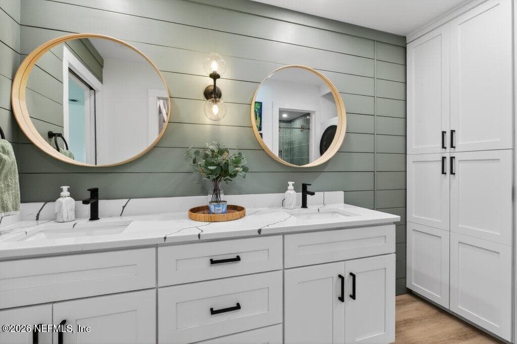 Extra storage floor to ceiling. — 258 BUSH Court, Green Cove Springs, FL 32043