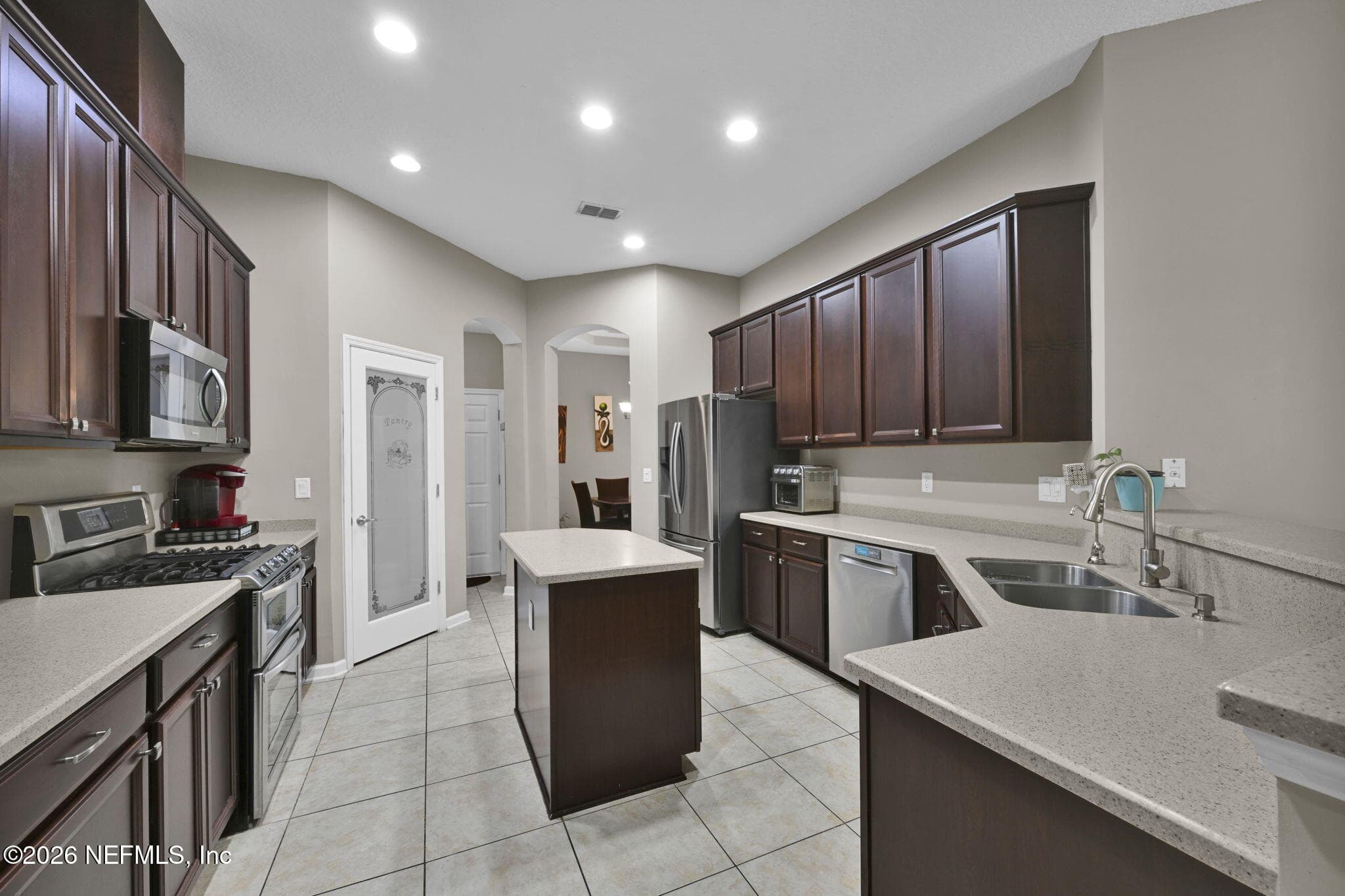 Photo 19 of 6191 WHITE TIP Road, Jacksonville, FL 32258