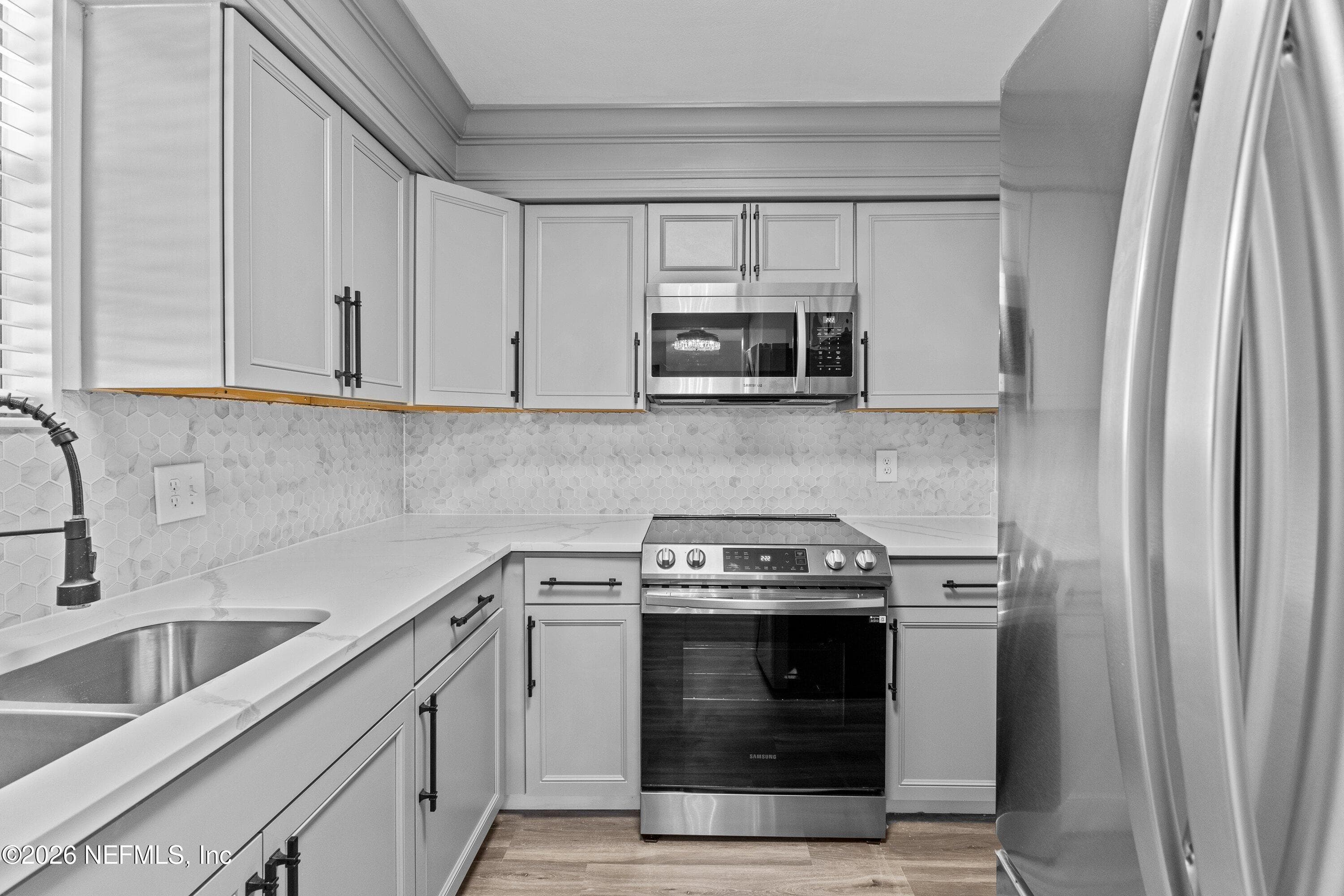 Photo 5 of 1714 EL PRADO Road 1, Jacksonville, FL 32216