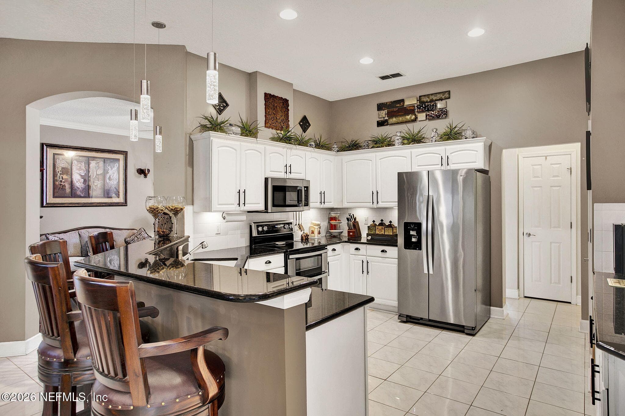 Large bar with upgraded lighting — 640 WYNDHAM Court, Orange Park, FL 32073