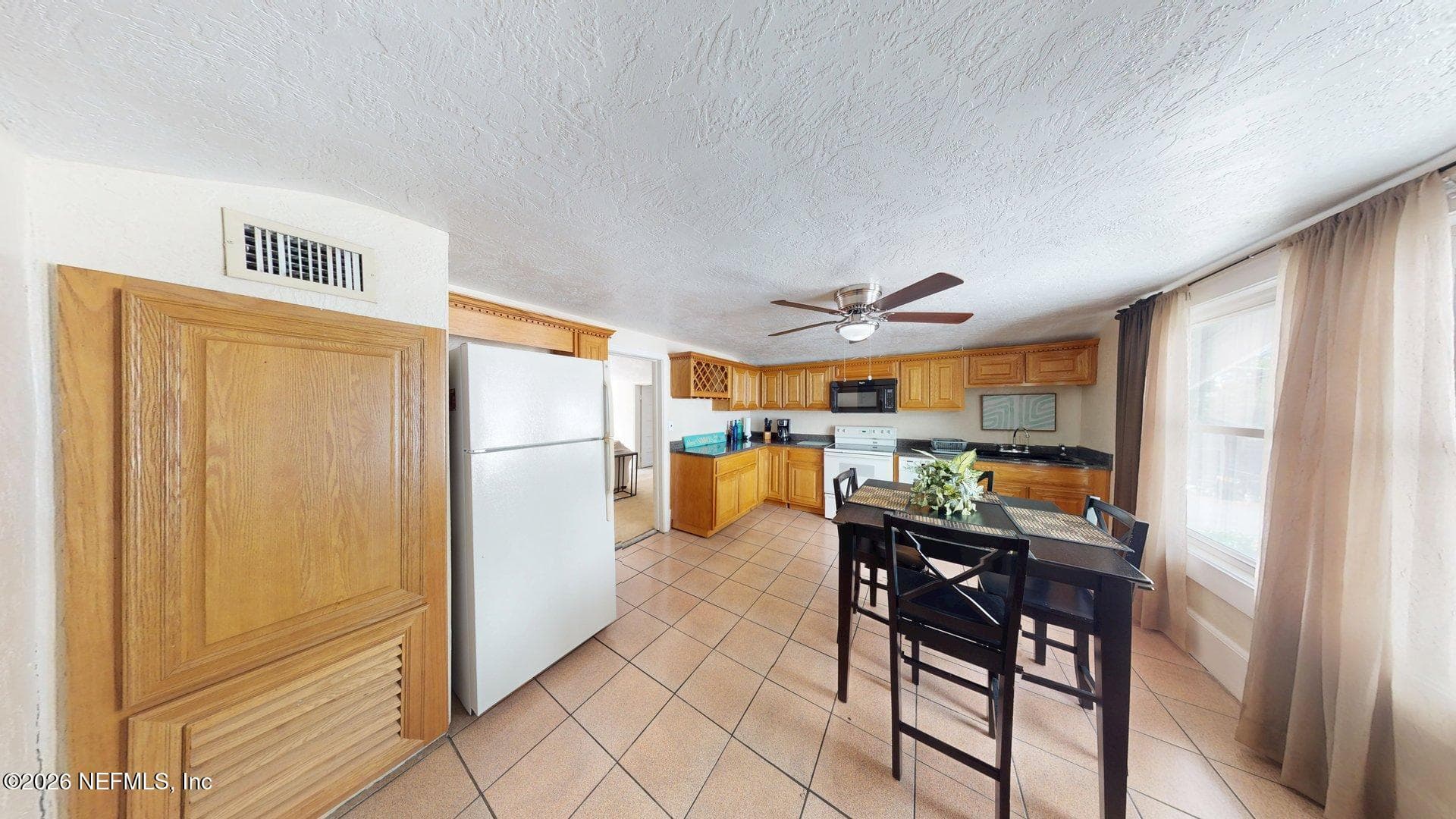 Photo 8 of 231 W 10TH Street 229, Jacksonville, FL 32206