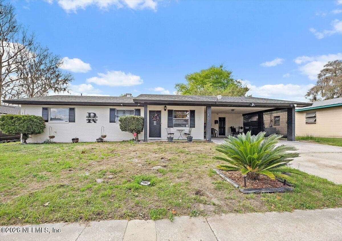 Photo 2 of 210 HOLLY Lane, Palatka, FL 32177