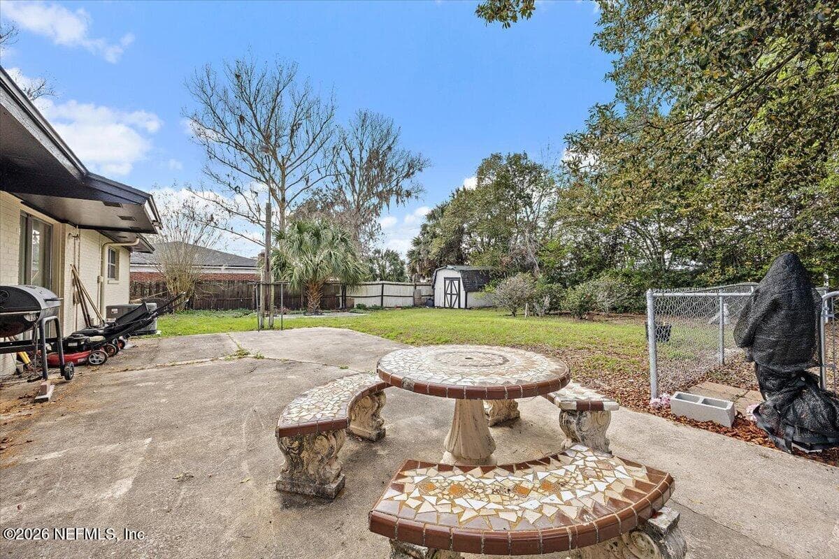 Photo 16 of 210 HOLLY Lane, Palatka, FL 32177