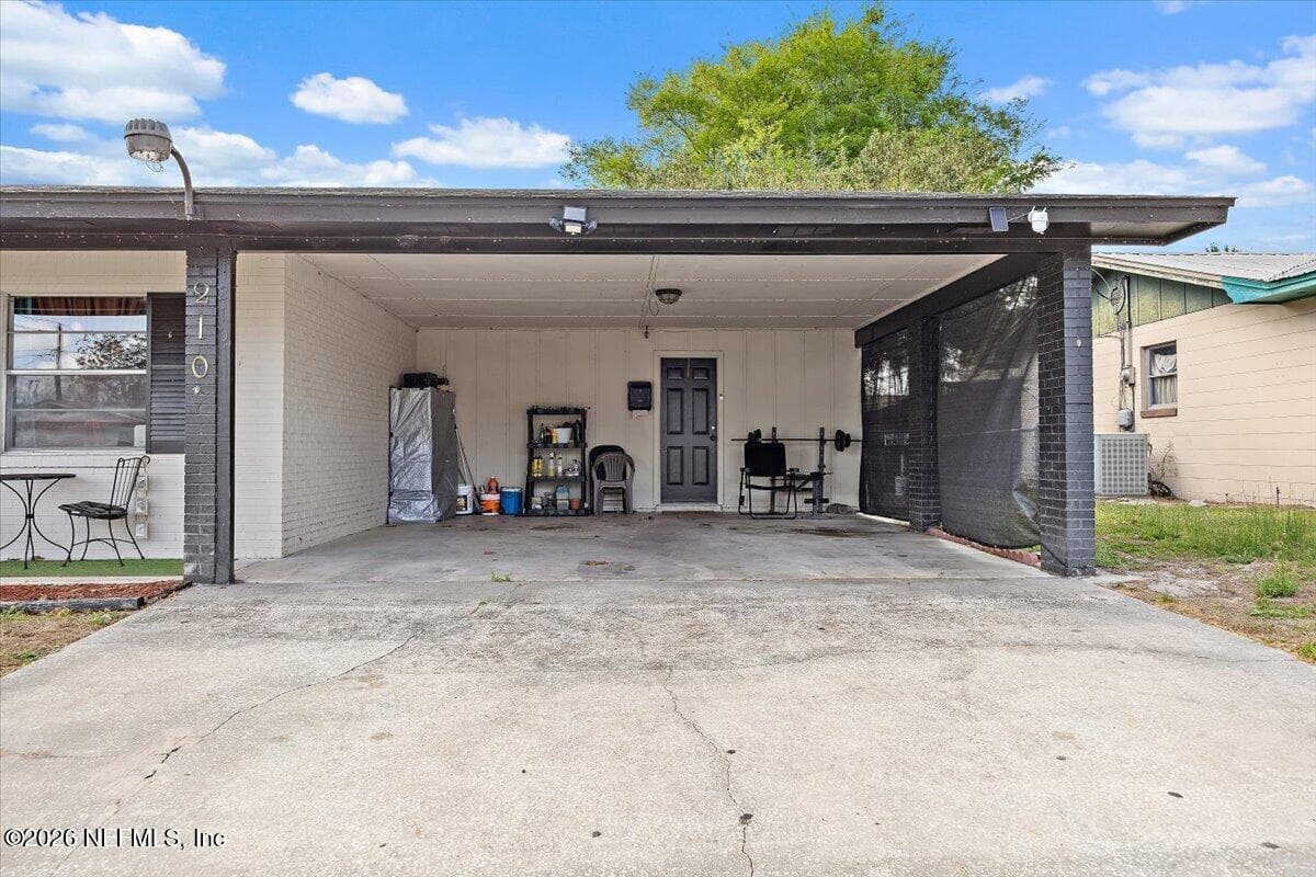 Photo 18 of 210 HOLLY Lane, Palatka, FL 32177