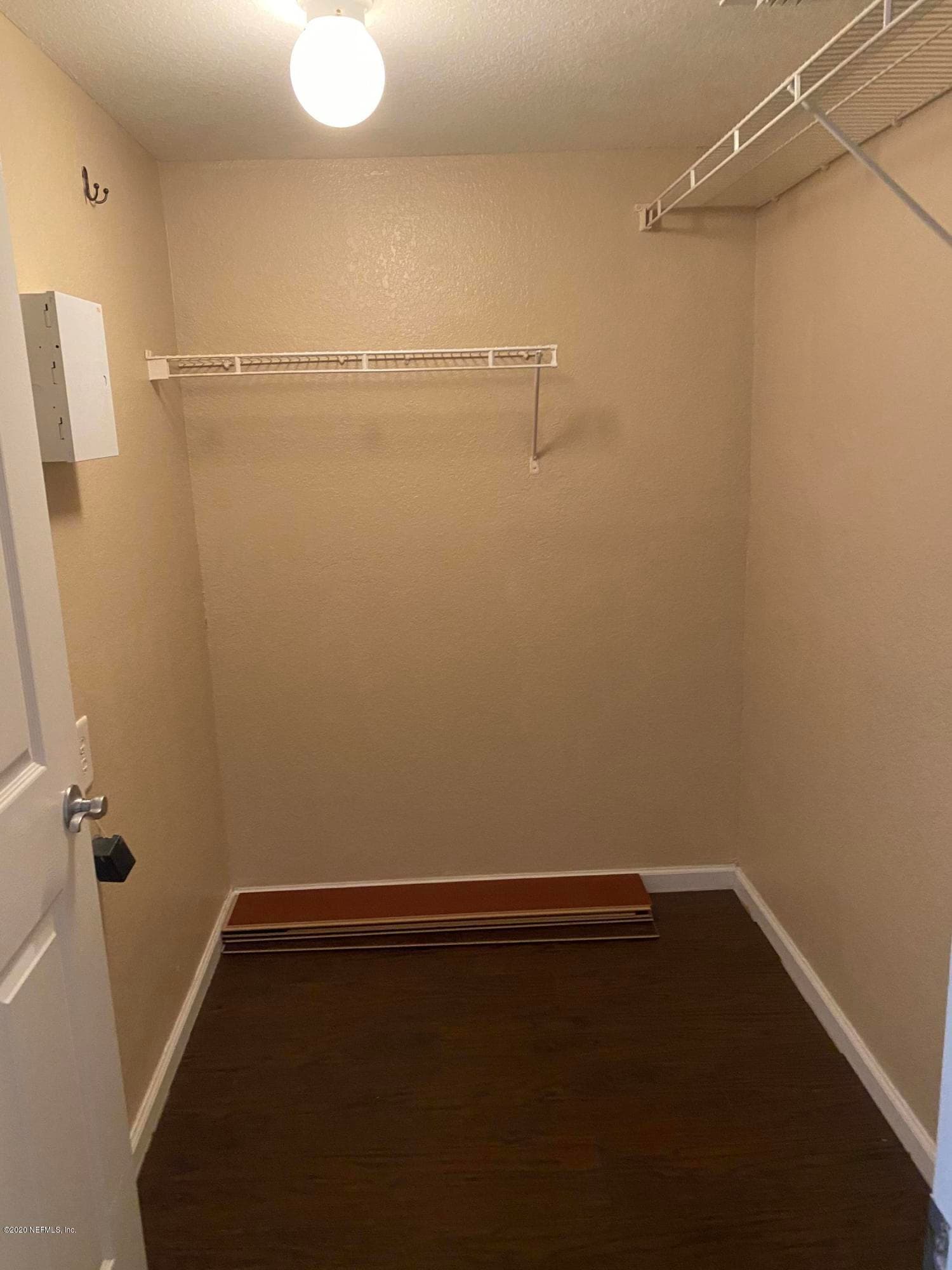Walk in closet — 10075 GATE Parkway 1510, Jacksonville, FL 32246