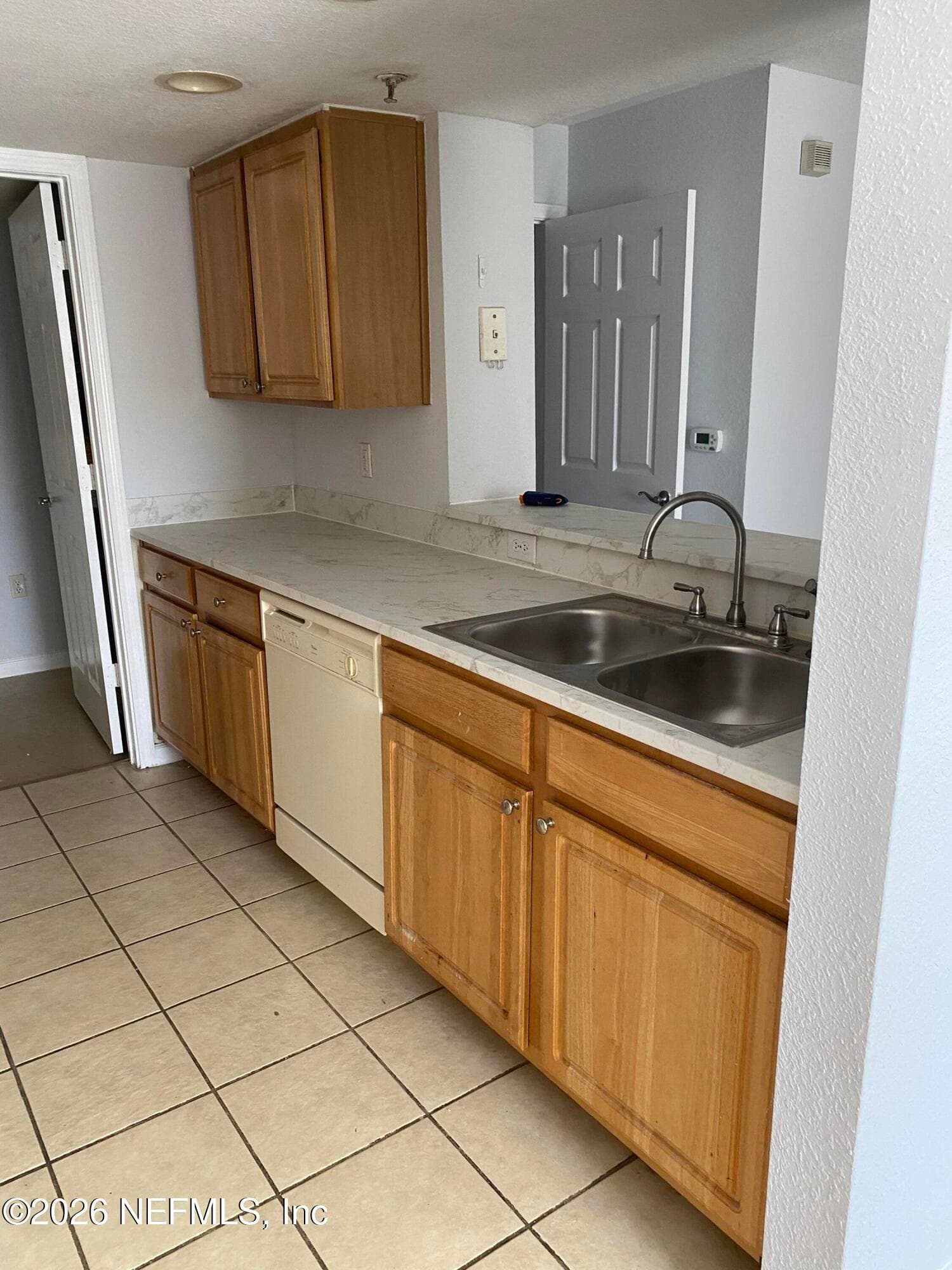 Kitchen — 10075 GATE Parkway 1510, Jacksonville, FL 32246