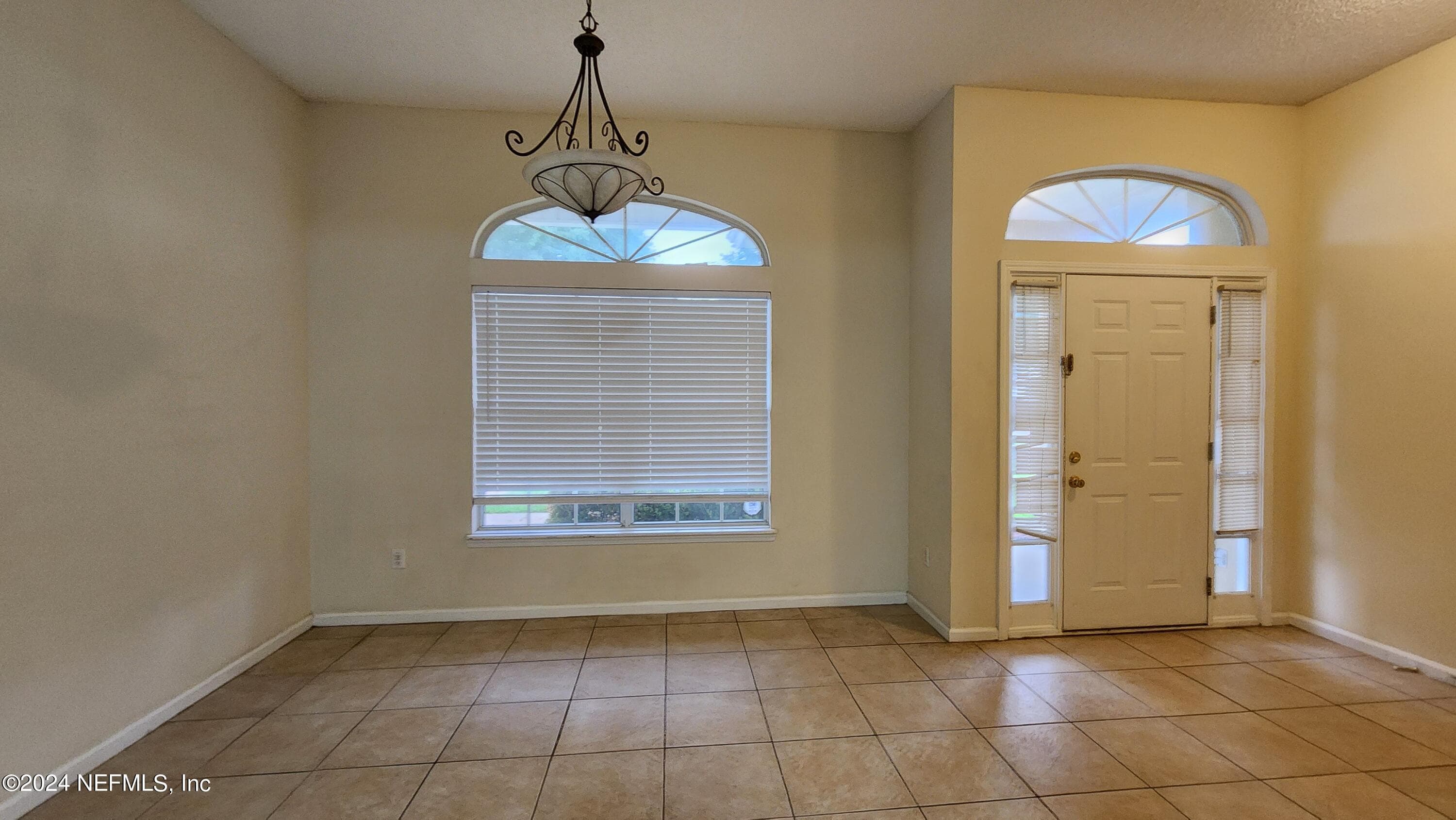 Photo 2 of 550 BAY HAWK Court, Orange Park, FL 32073