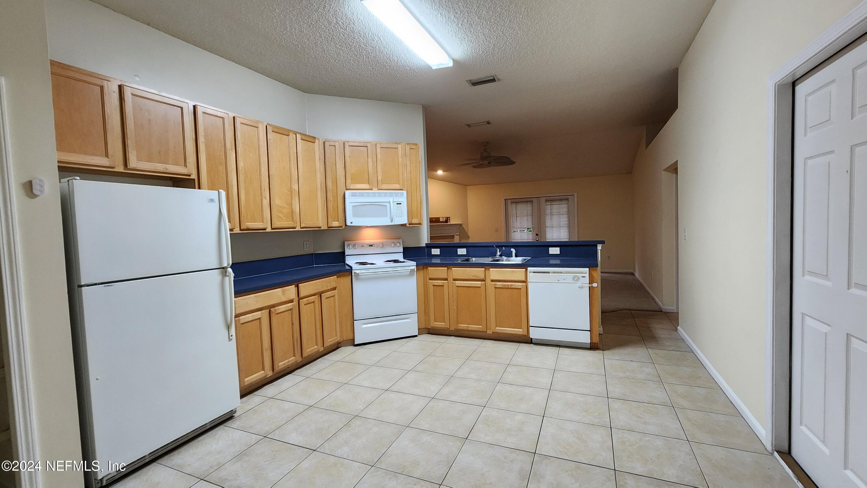 Photo 3 of 550 BAY HAWK Court, Orange Park, FL 32073