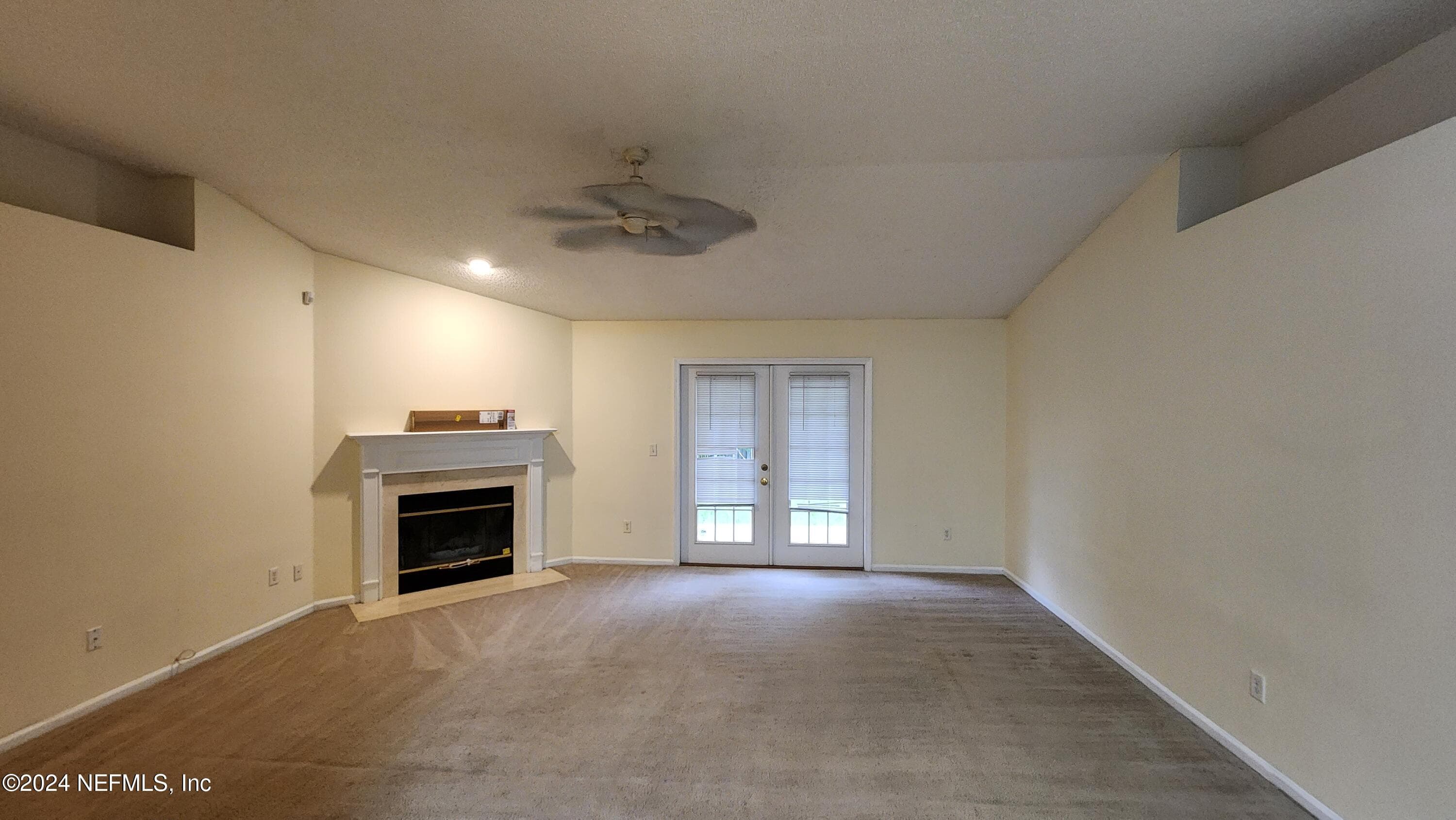 Photo 4 of 550 BAY HAWK Court, Orange Park, FL 32073