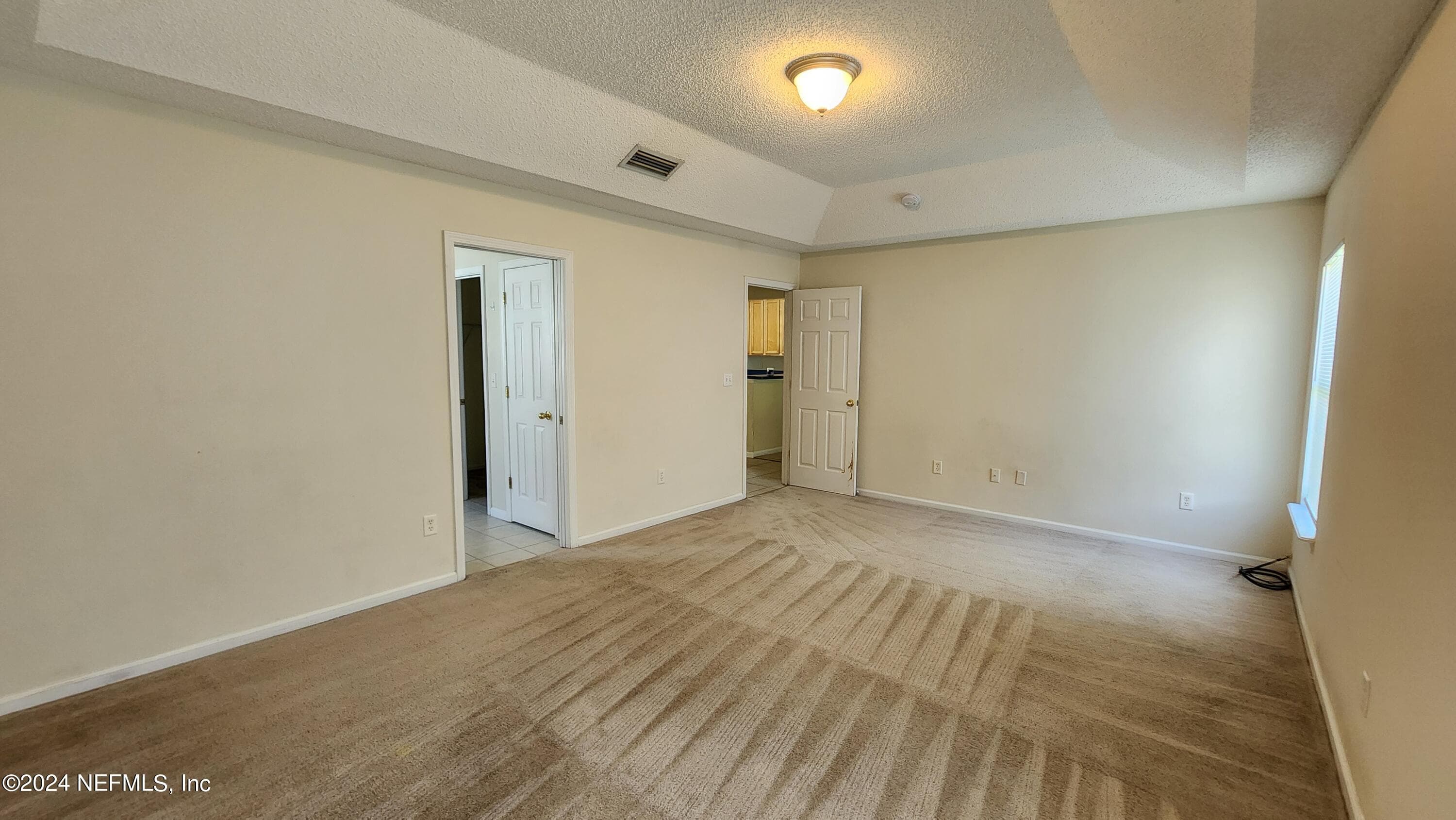 Photo 5 of 550 BAY HAWK Court, Orange Park, FL 32073