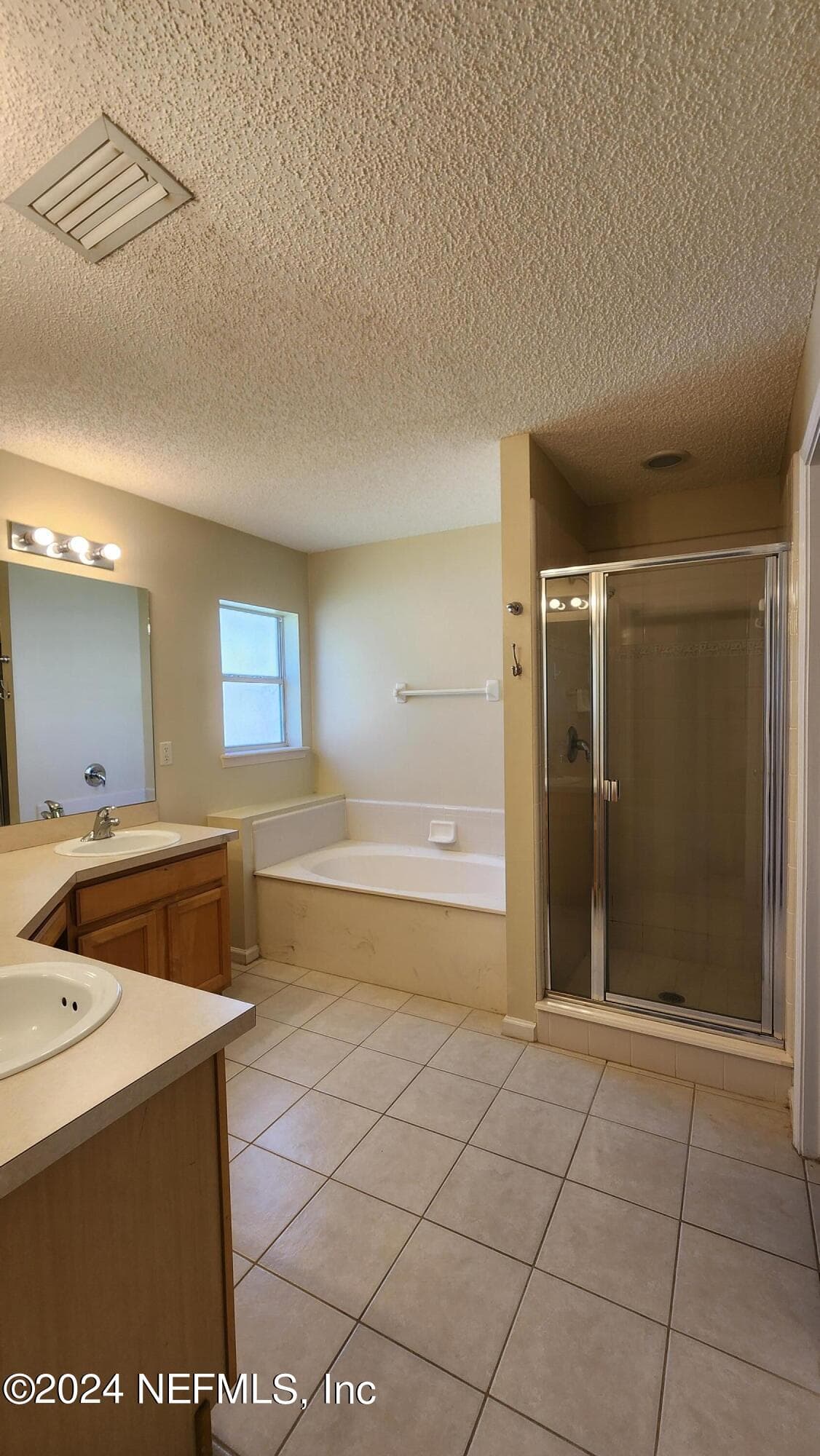 Photo 6 of 550 BAY HAWK Court, Orange Park, FL 32073