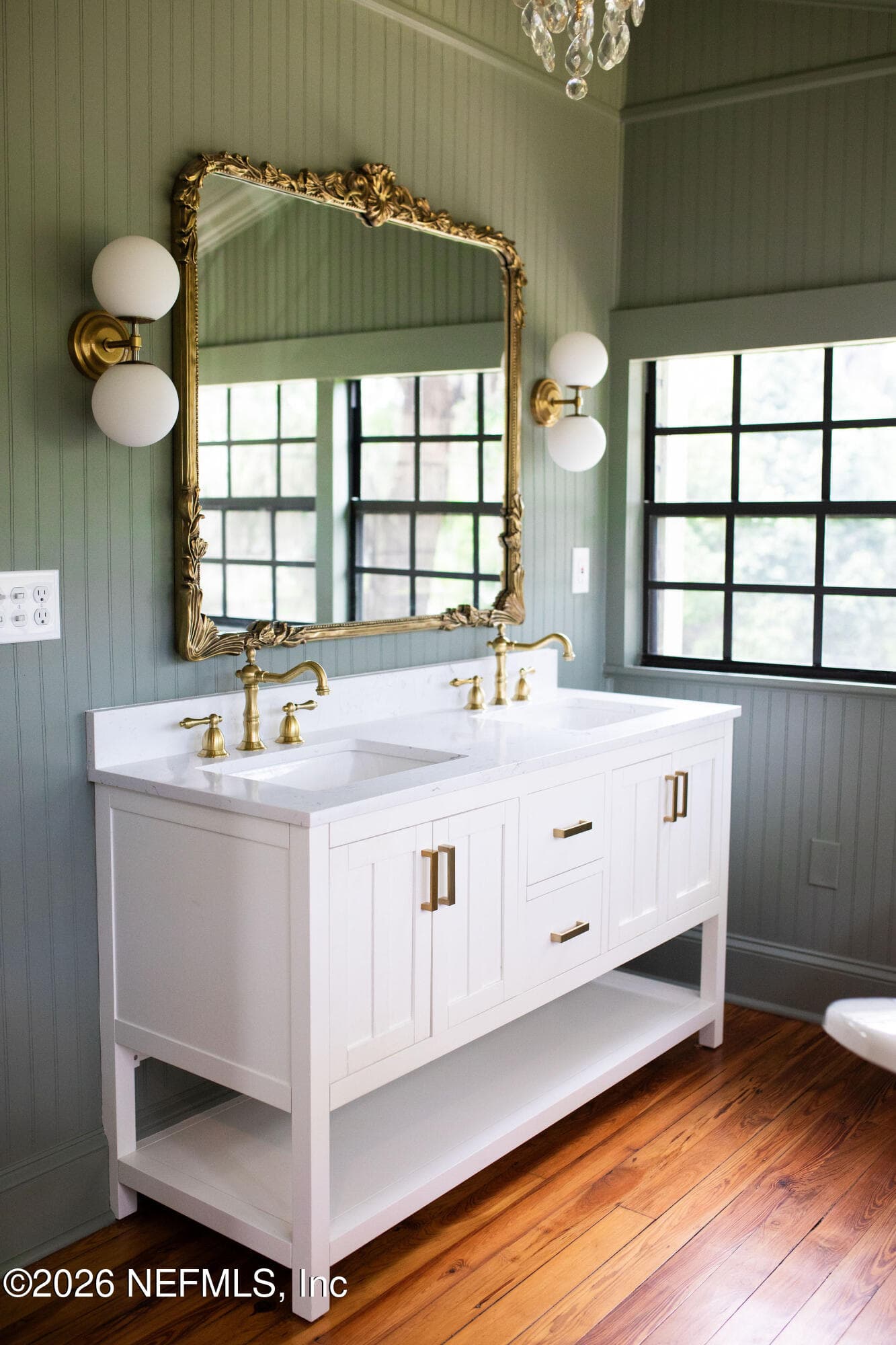 double vanity primary bathroom — 700 WALNUT Street, Green Cove Springs, FL 32043