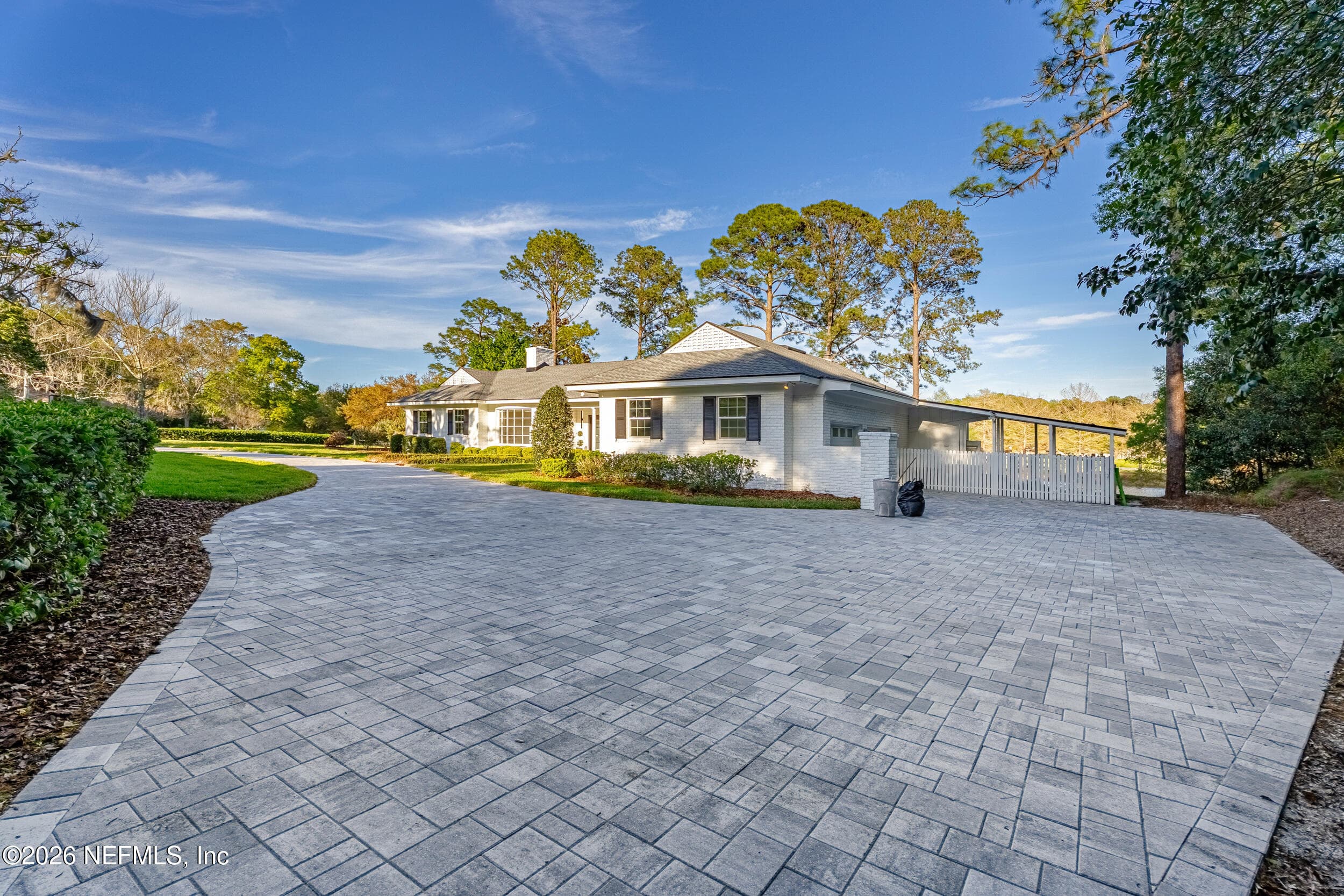 Photo 4 of 10042 LAKE LAMAR Court, Jacksonville, FL 32256