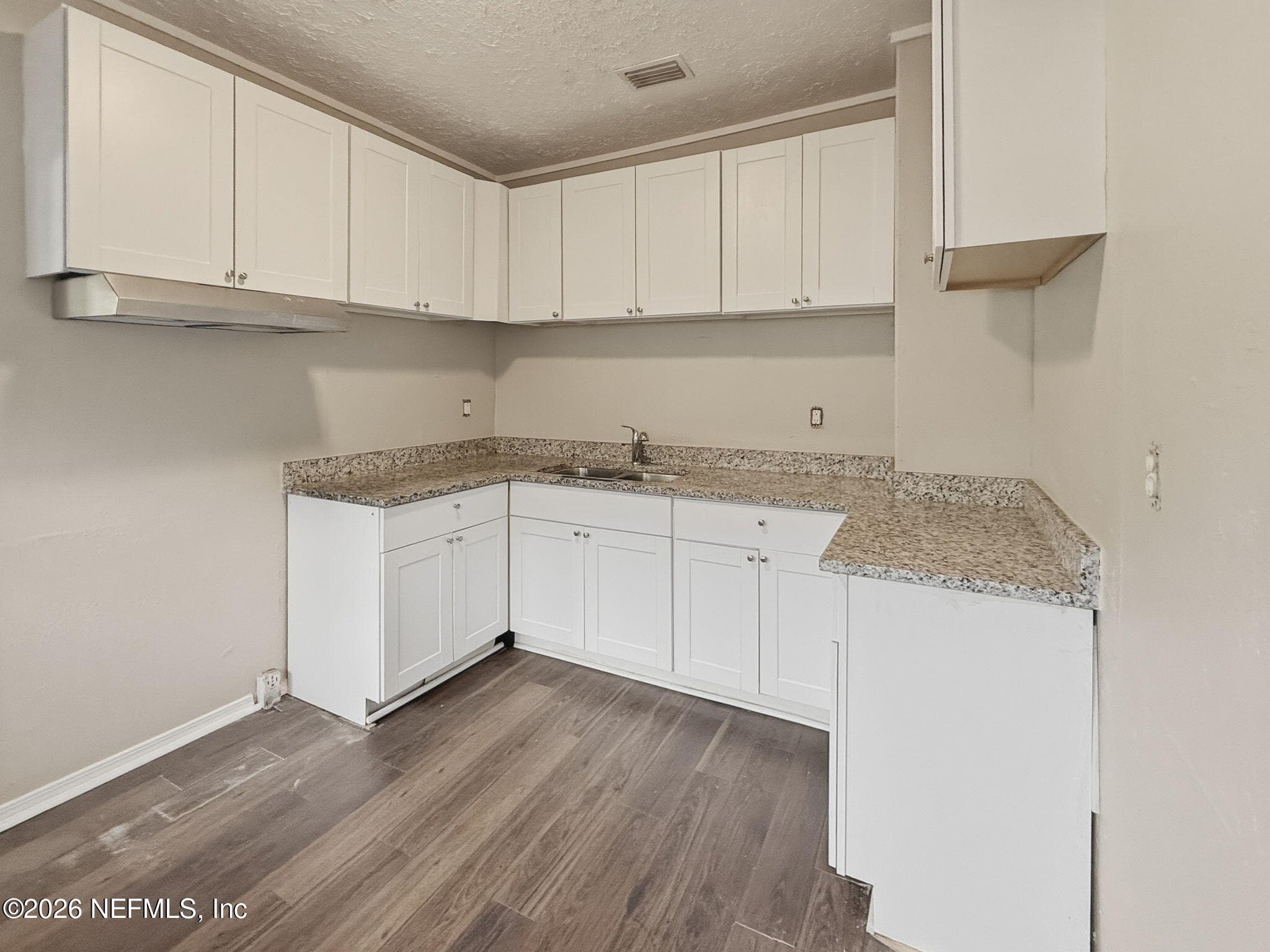Photo 13 of 663 LINWOOD Avenue, Jacksonville, FL 32206