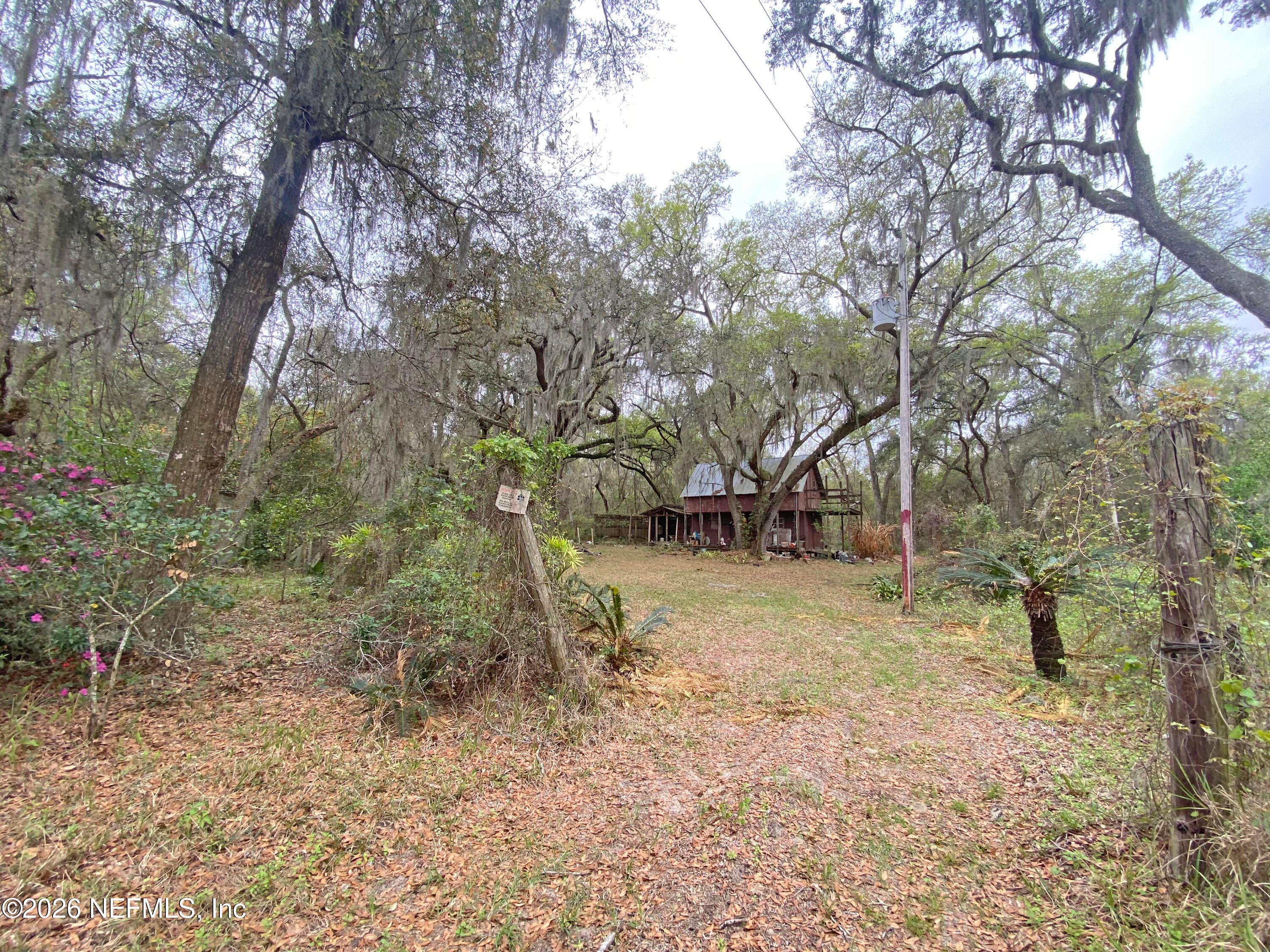 BARN — 119 TWIN LAKES Road, Hawthorne, FL 32640