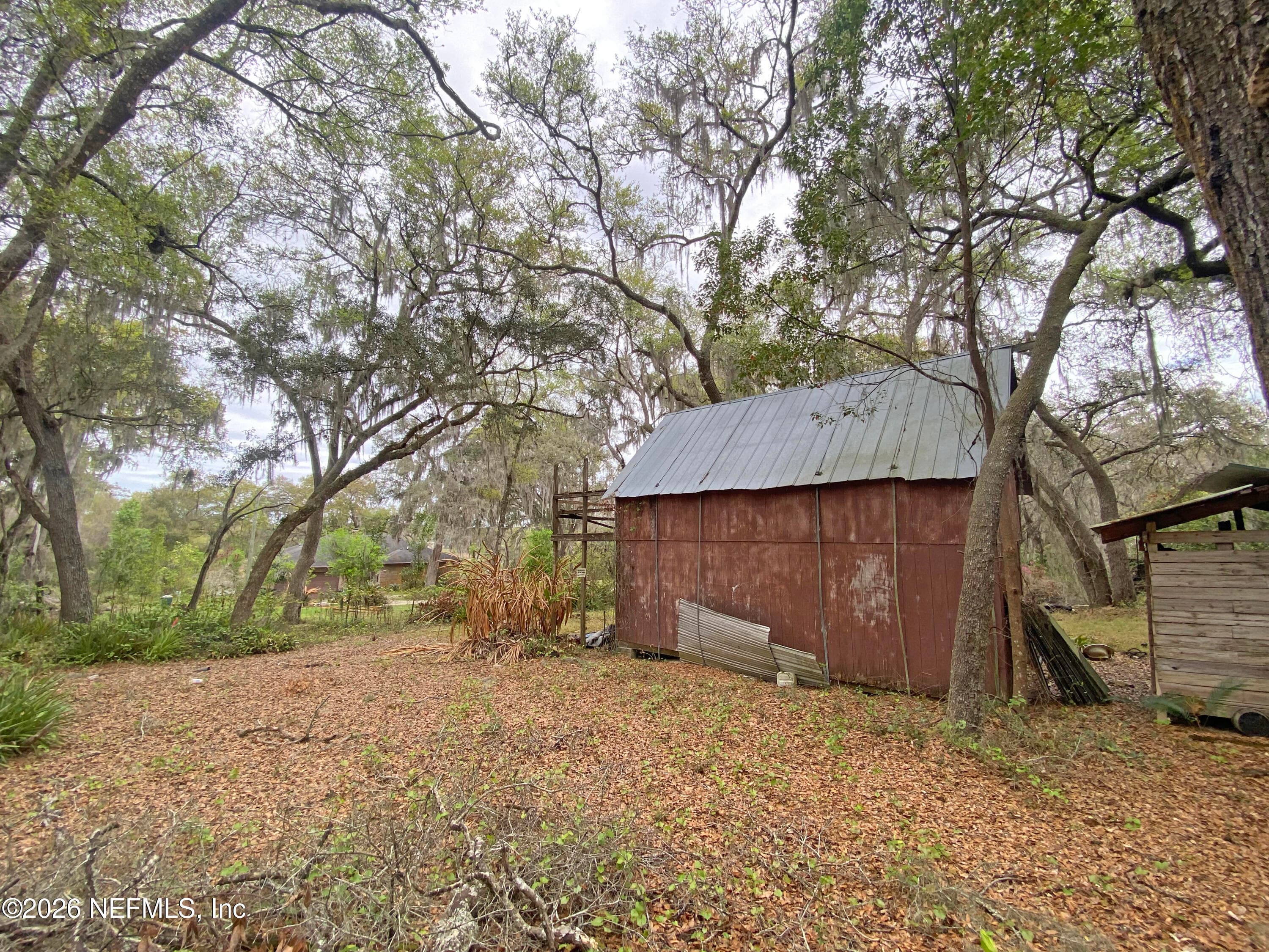 BARN — 119 TWIN LAKES Road, Hawthorne, FL 32640