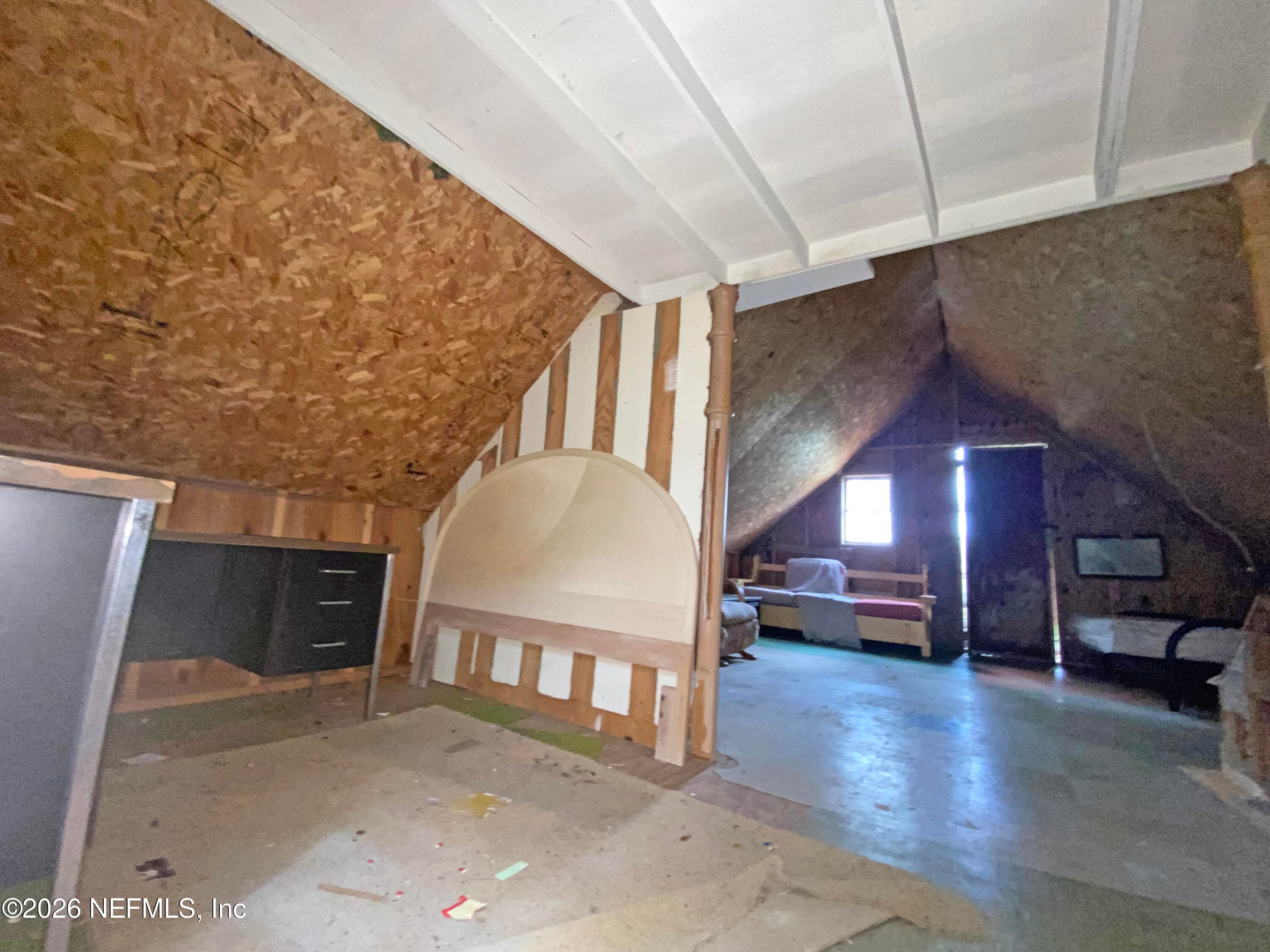 BARN 2ND FLOOR — 119 TWIN LAKES Road, Hawthorne, FL 32640