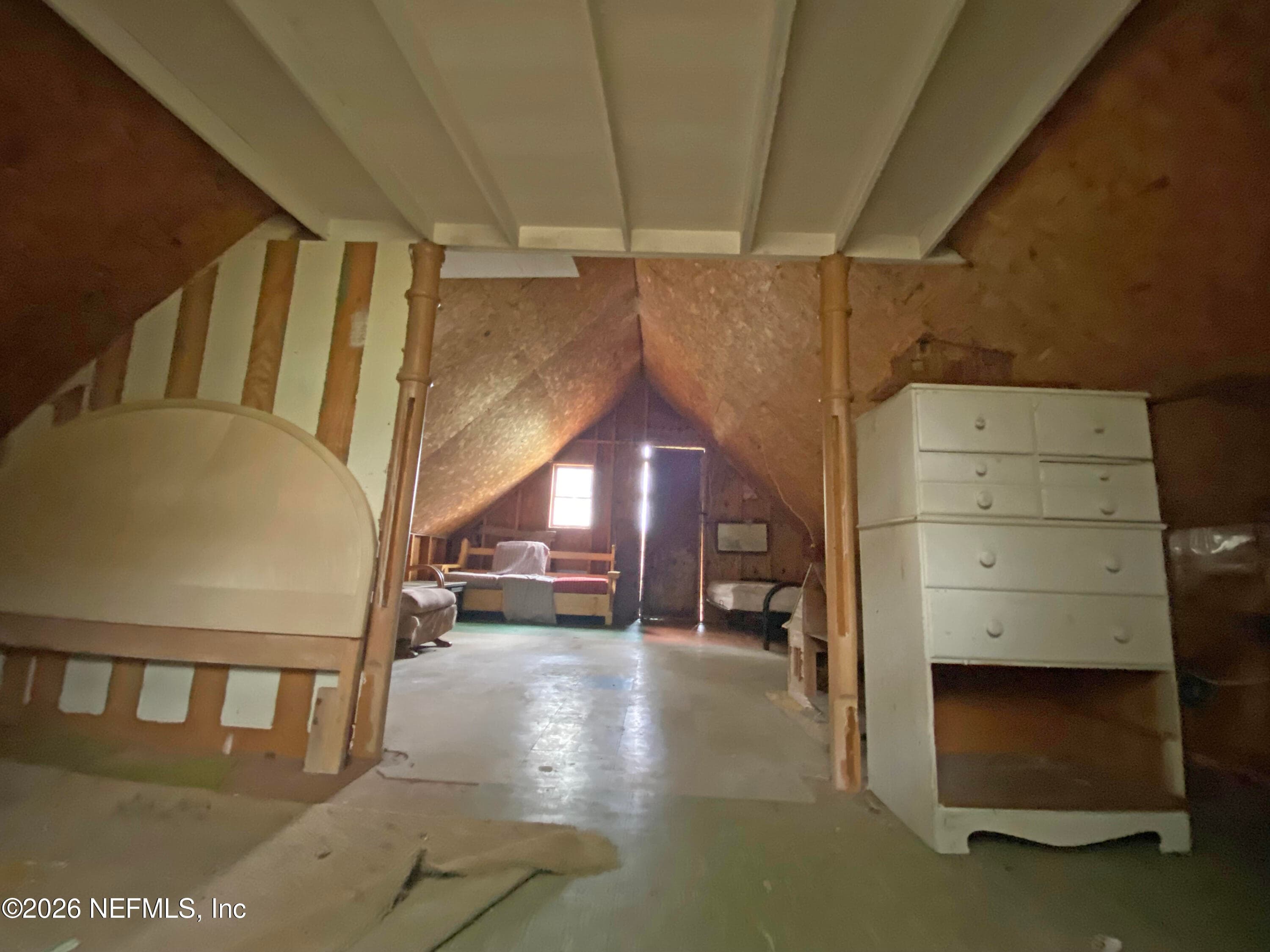 BARN 2ND FLOOR — 119 TWIN LAKES Road, Hawthorne, FL 32640