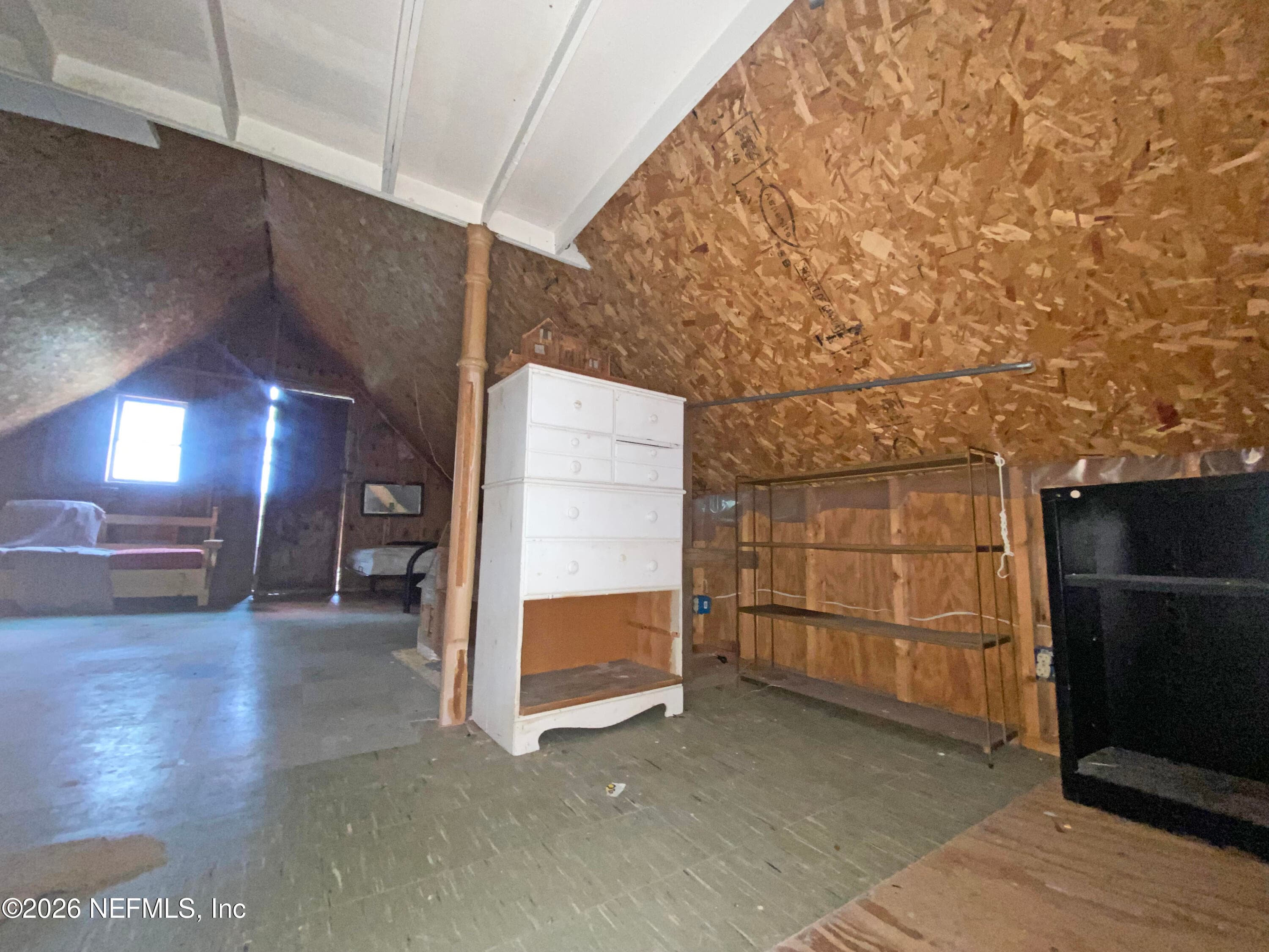 BARN 2ND FLOOR — 119 TWIN LAKES Road, Hawthorne, FL 32640