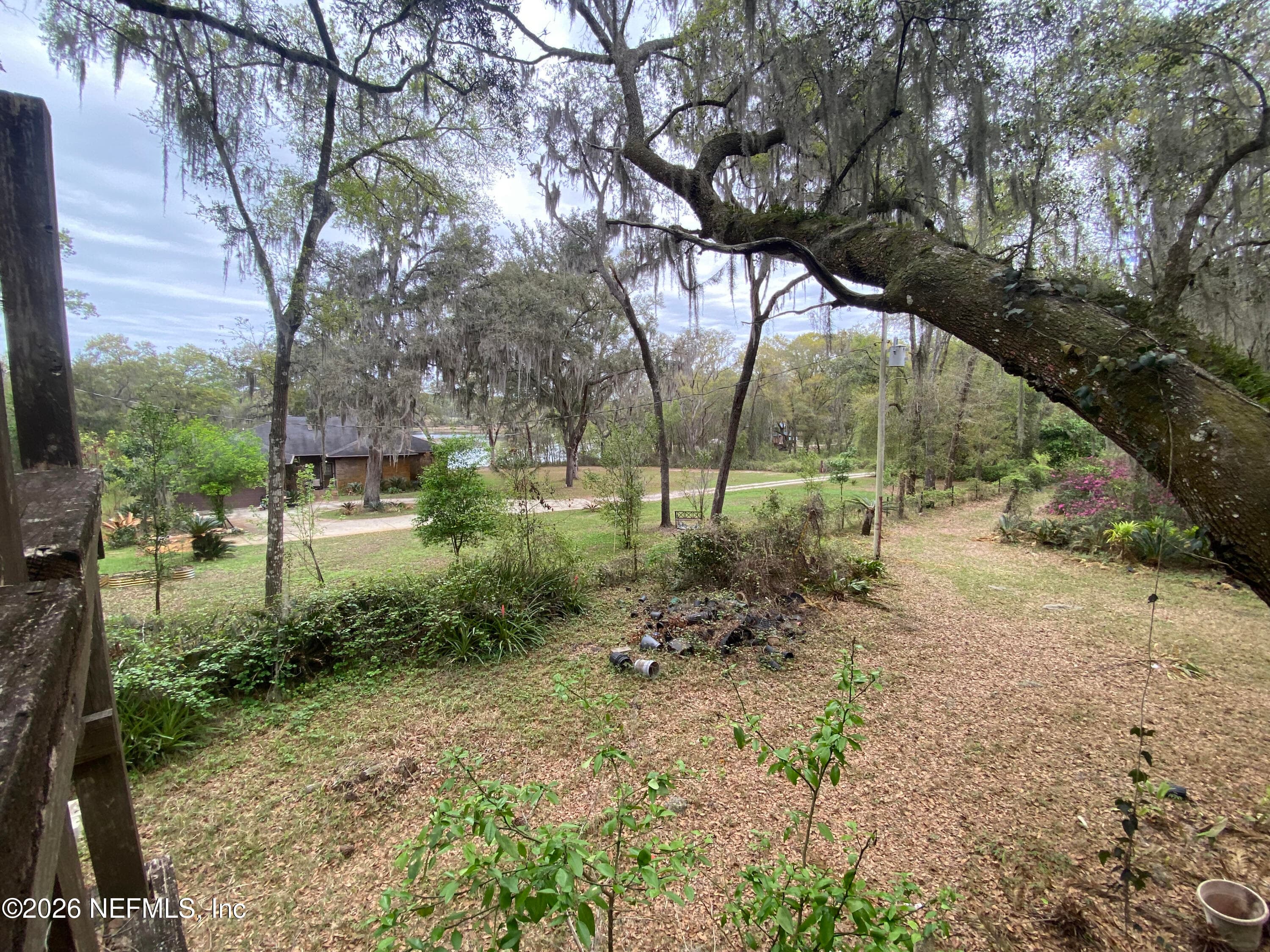 Photo 35 of 119 TWIN LAKES Road, Hawthorne, FL 32640