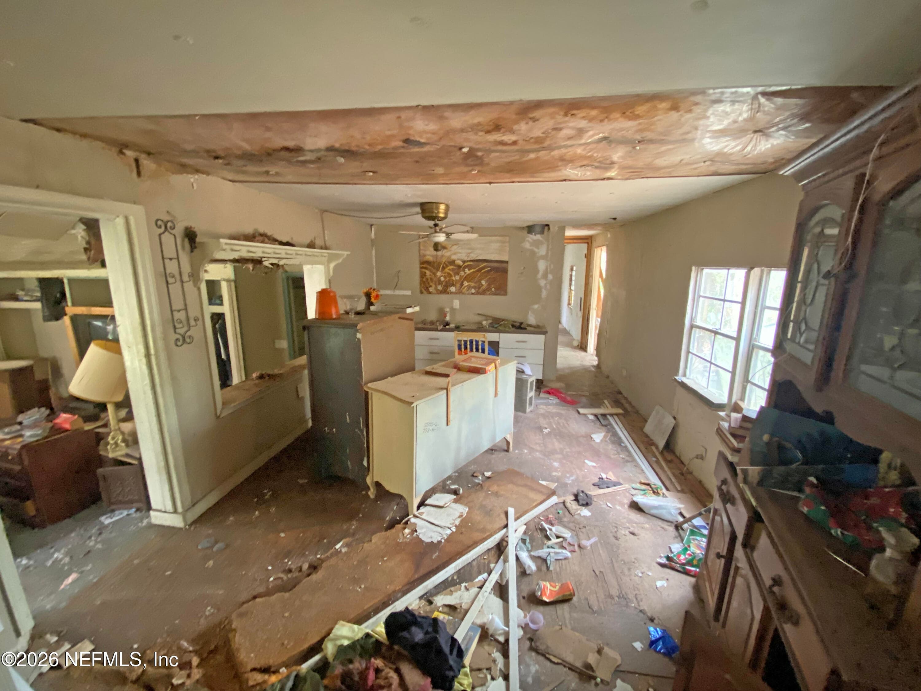MOBILE HOME W/ ADDITION — 119 TWIN LAKES Road, Hawthorne, FL 32640