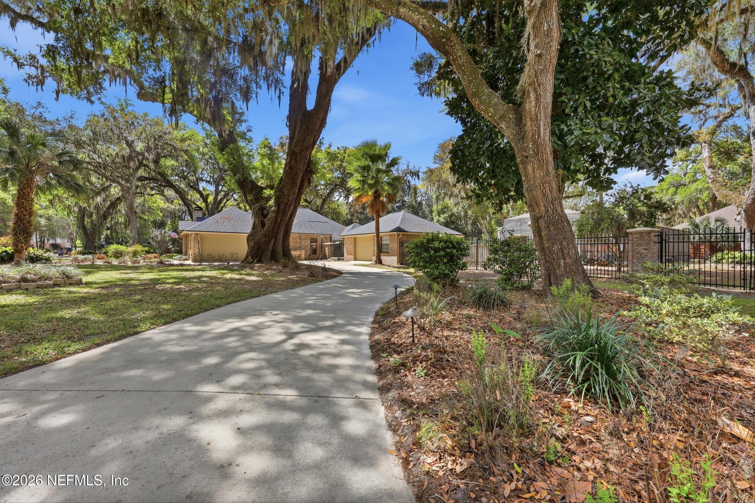 Front Driveway Entrance — 2358 BRIDGETTE Way, Fleming Island, FL 32003
