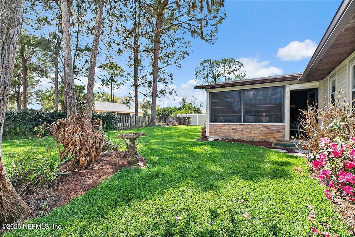 Bach Yard Shaded and very green! — 21 WESTFORD Lane, Palm Coast, FL 32164