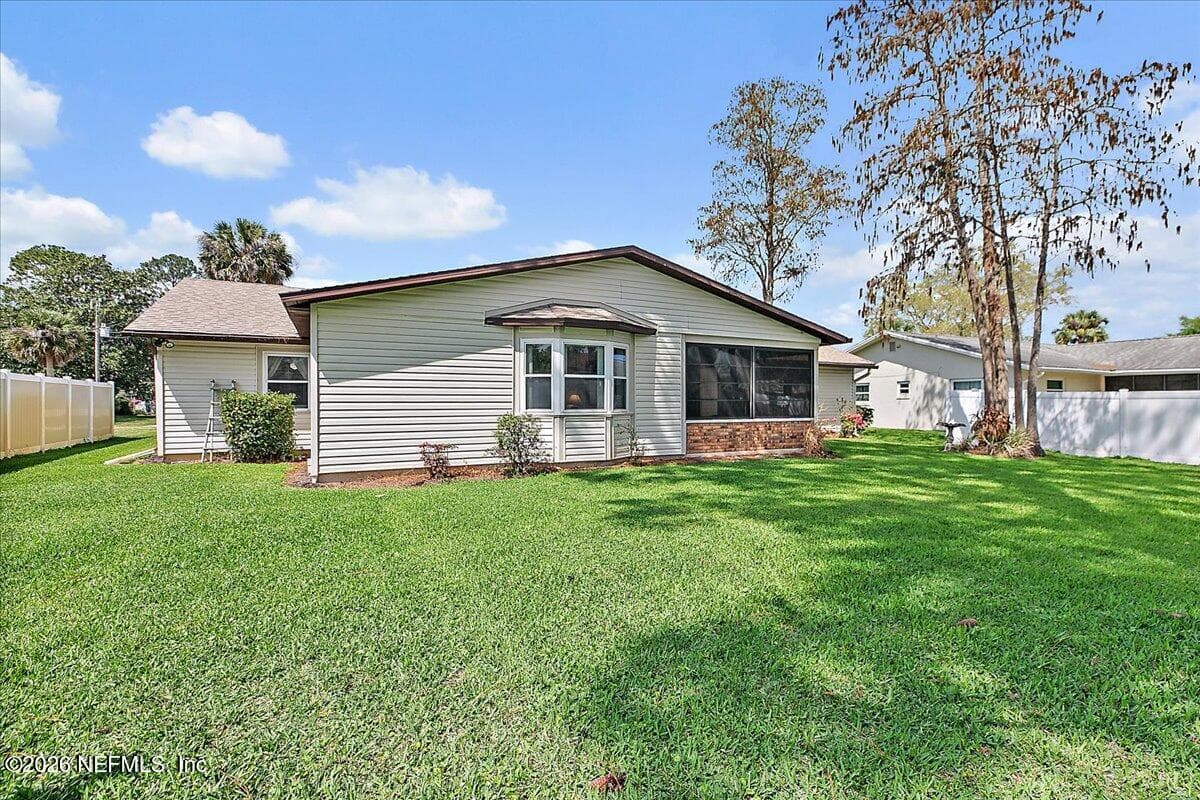 Lots of room for a neighborhood baseball game. — 21 WESTFORD Lane, Palm Coast, FL 32164