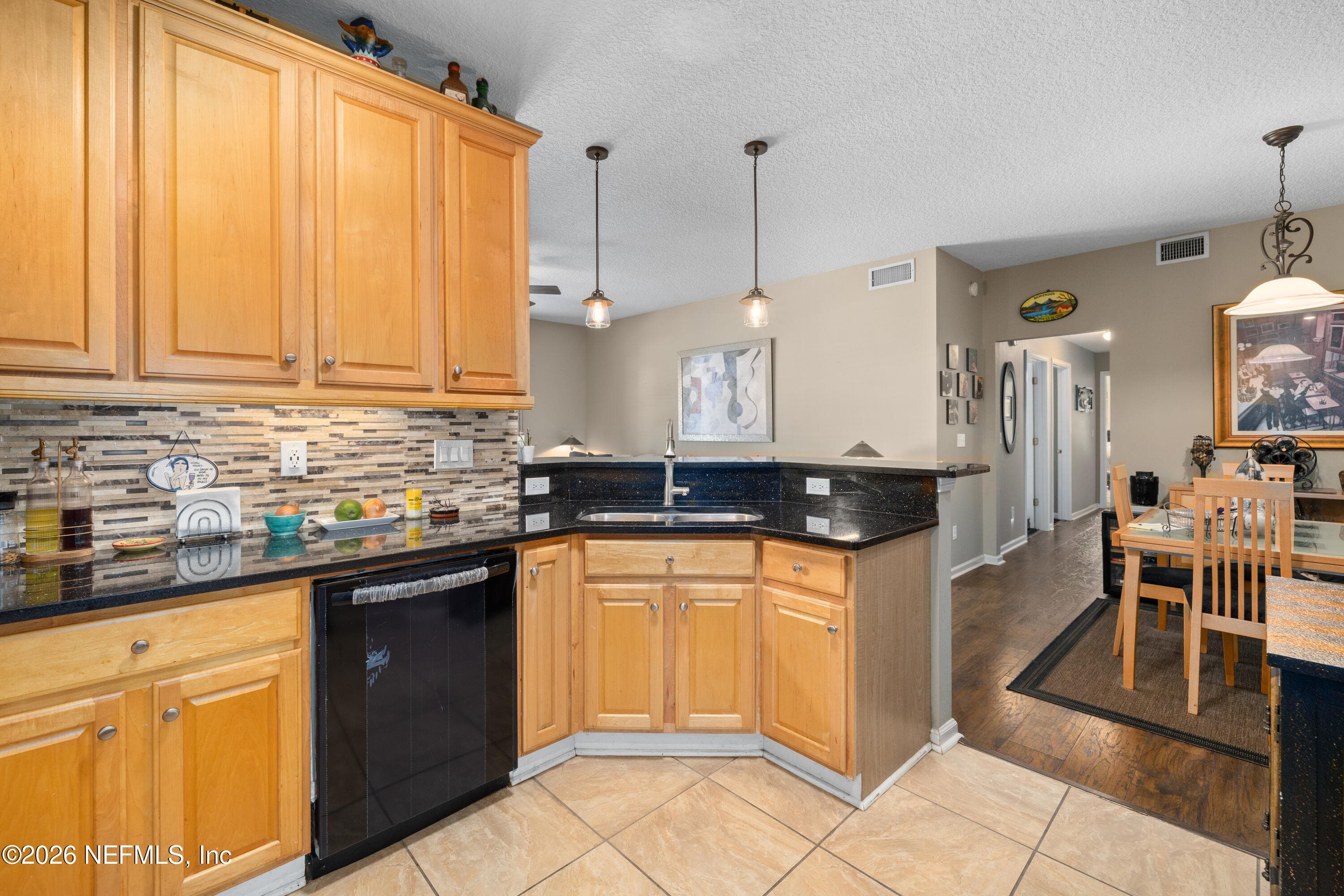 Photo 8 of 111 JARDIN DE MER Place 111, Jacksonville Beach, FL 32250