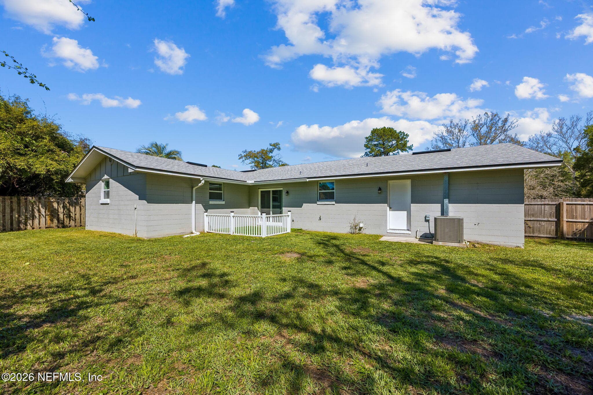 Photo 7 of 1532 LEESTAN Court, Orange Park, FL 32073