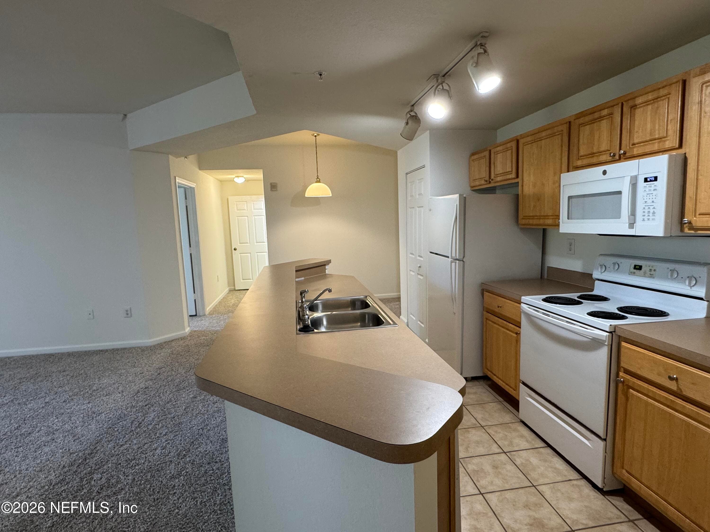 Photo 5 of 420 S VILLA SAN MARCO Drive 304, St. Augustine, FL 32086