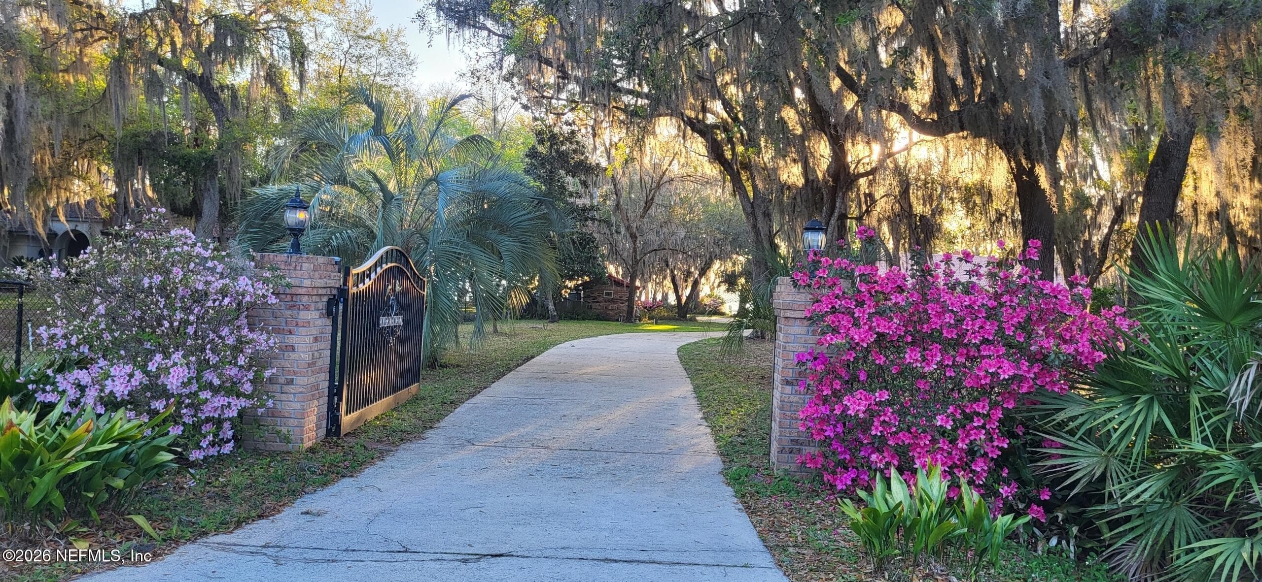 Photo 4 of 524 CEDAR CREEK Road, Palatka, FL 32177