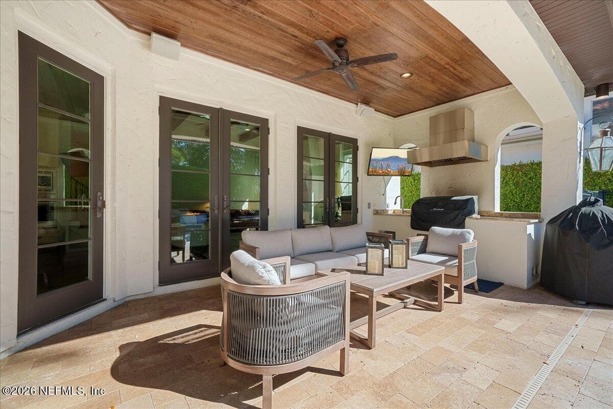Wood tongue & groove ceilings — 109 LAUREL Way, Ponte Vedra Beach, FL 32082